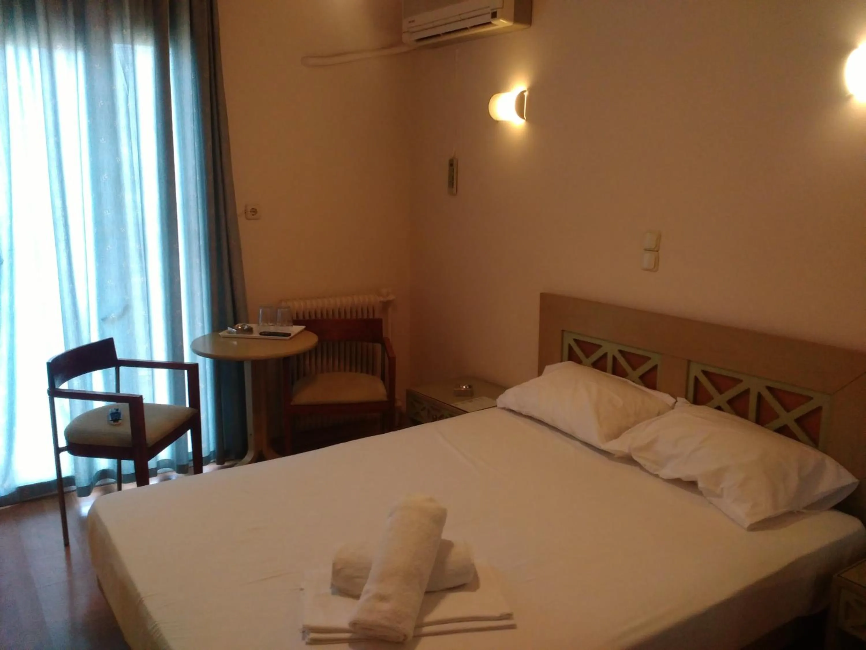 Bedroom, Bed in Glaros