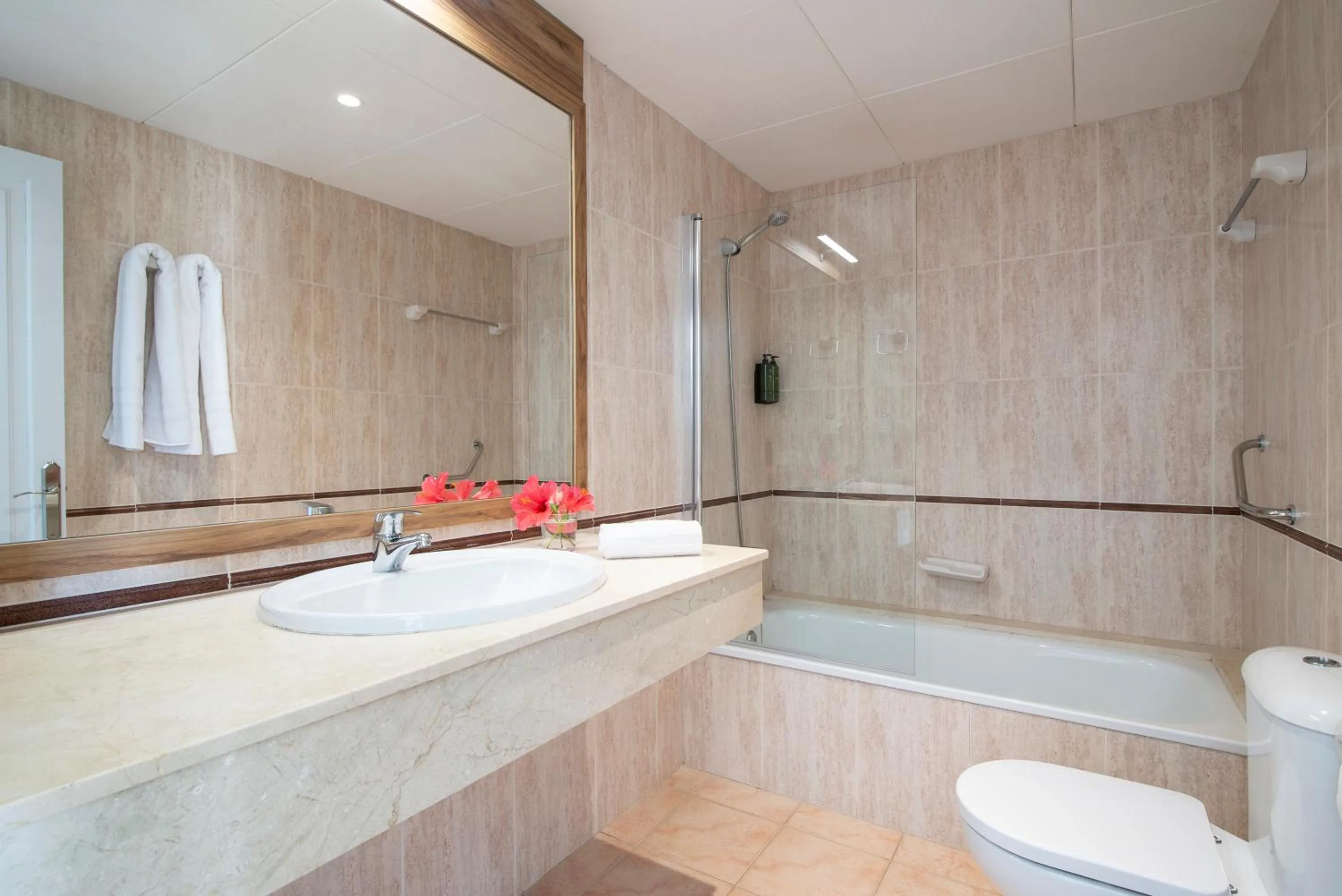 Bathroom in Pierre & Vacances Menorca Cala Blanes