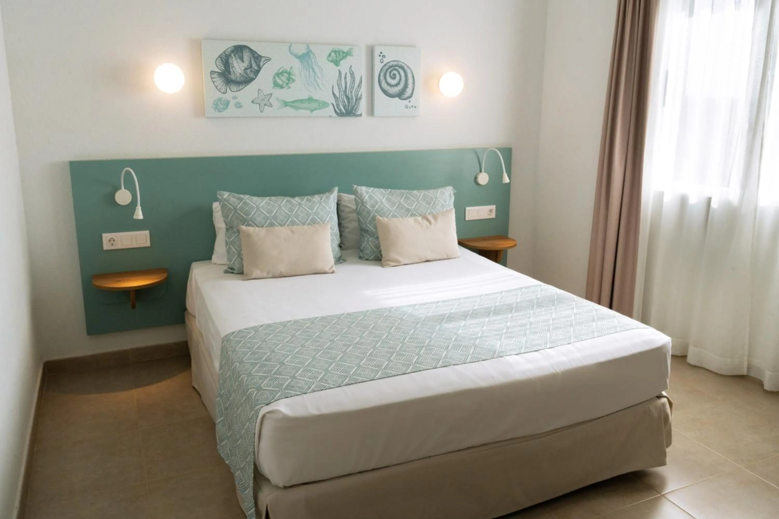 Bedroom, Bed in Pierre & Vacances Menorca Cala Blanes