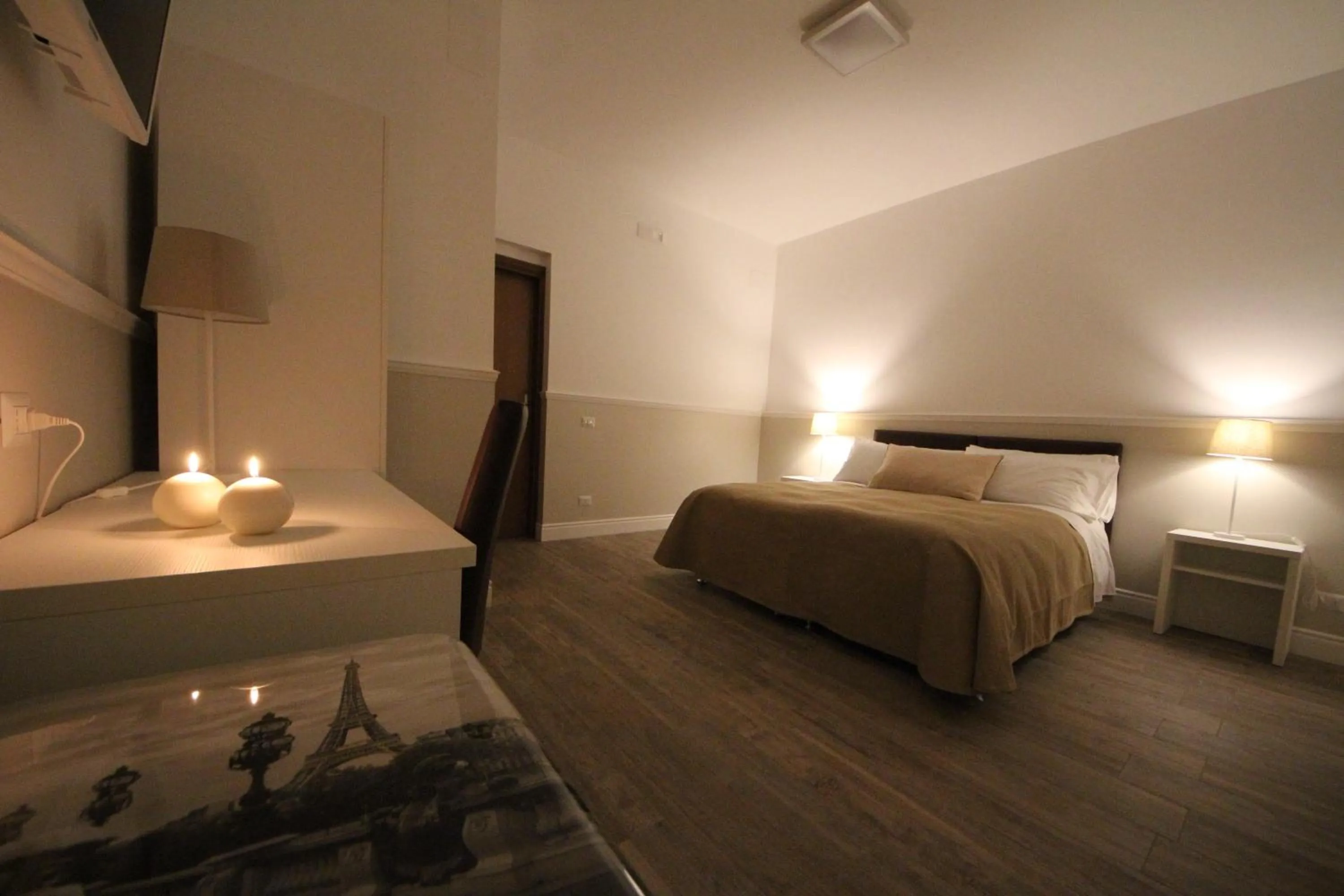 Photo of the whole room in Principe