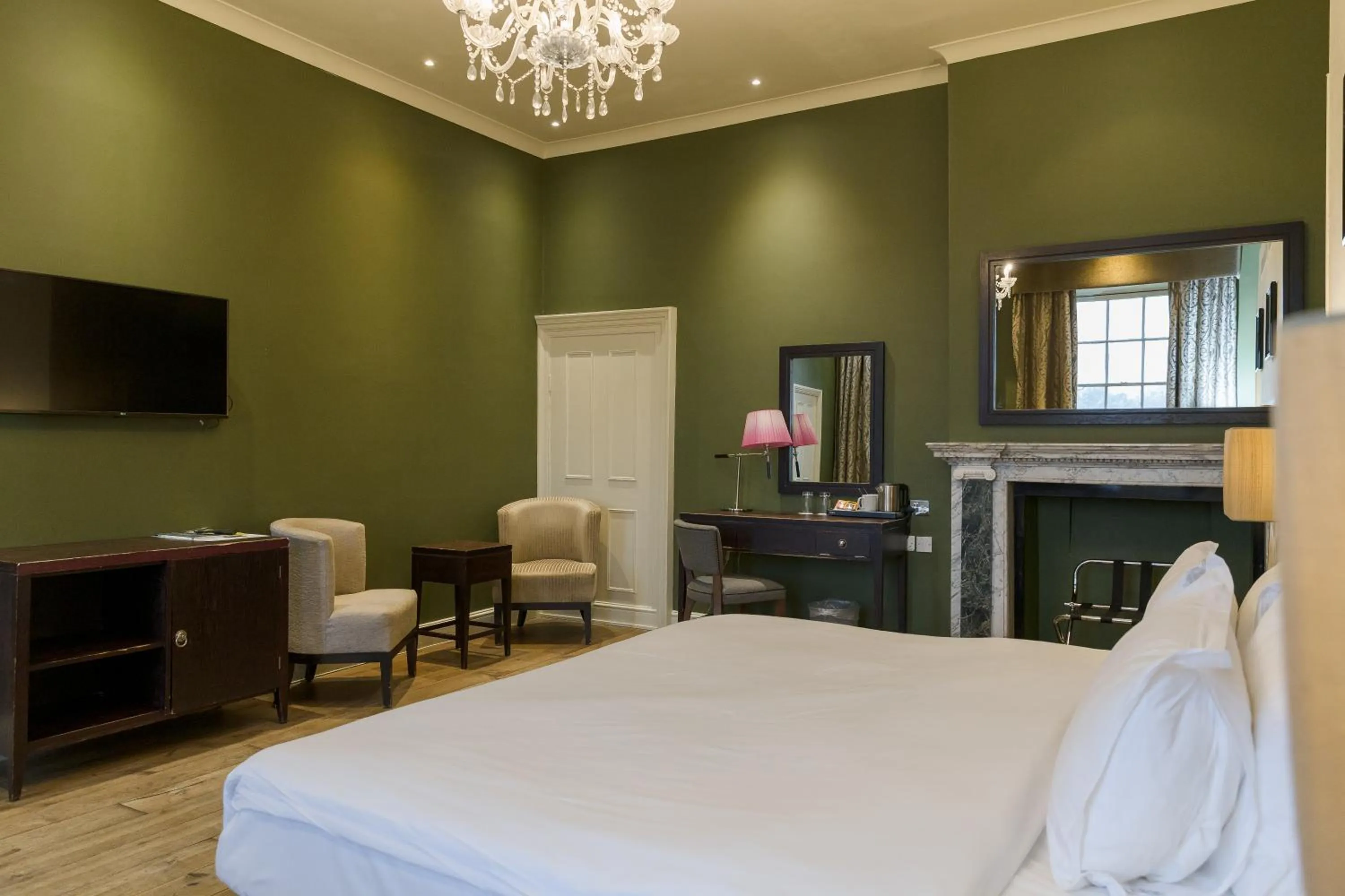 Bedroom, Bed in Stoke Place- Part of the Cairn Collection