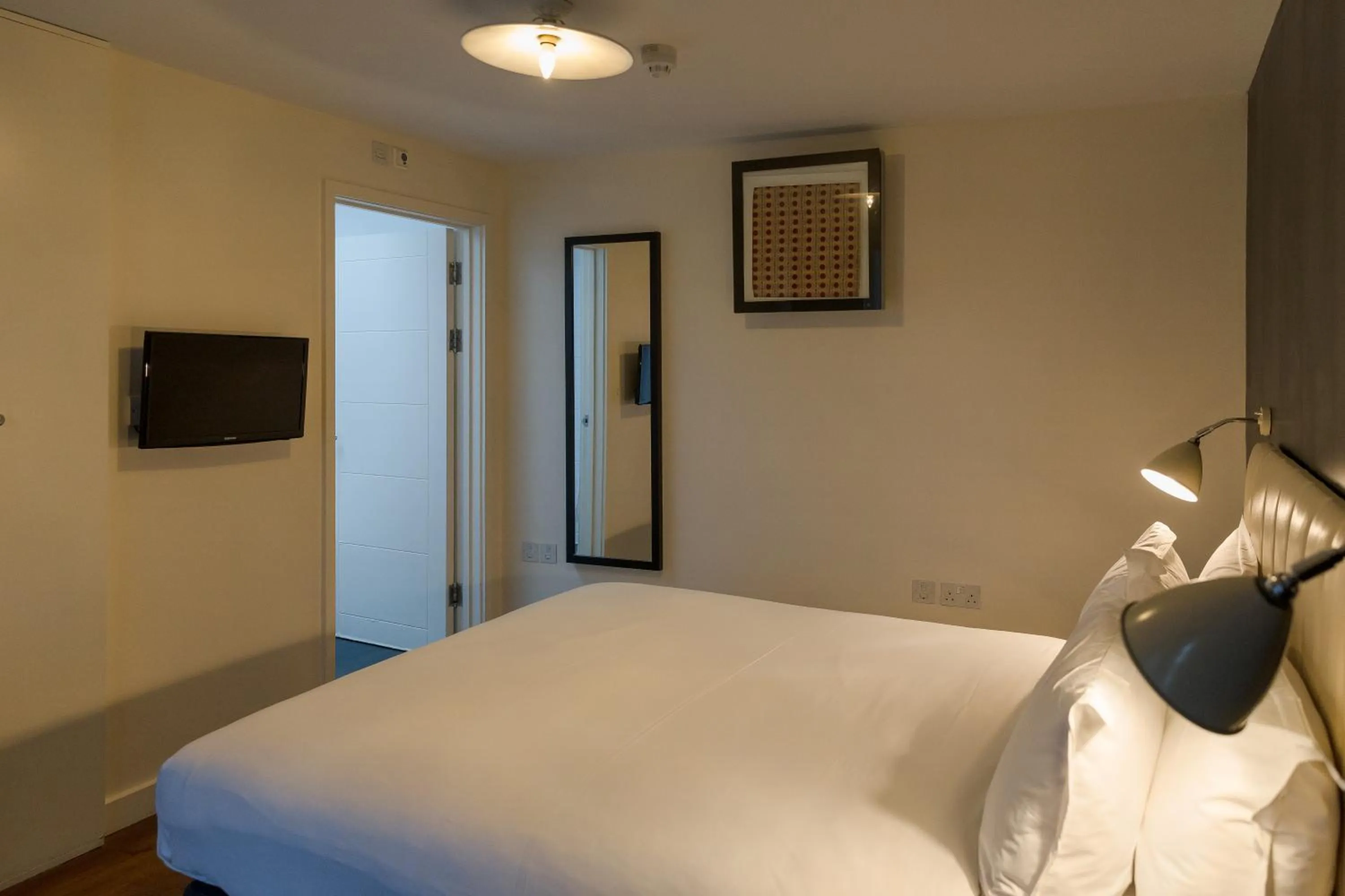 Bedroom, Bed in Stoke Place- Part of the Cairn Collection