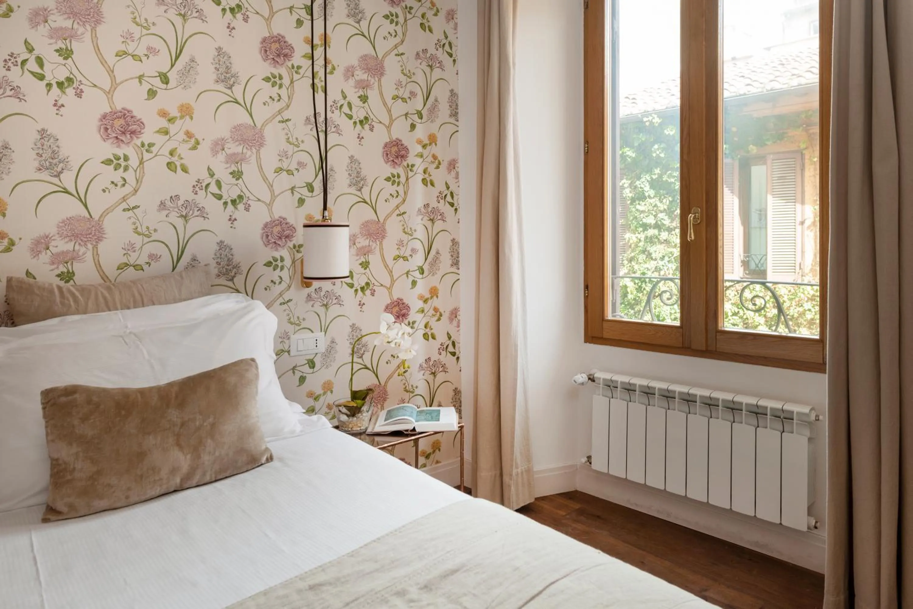 Bed in i Fiori de' Mario Suites