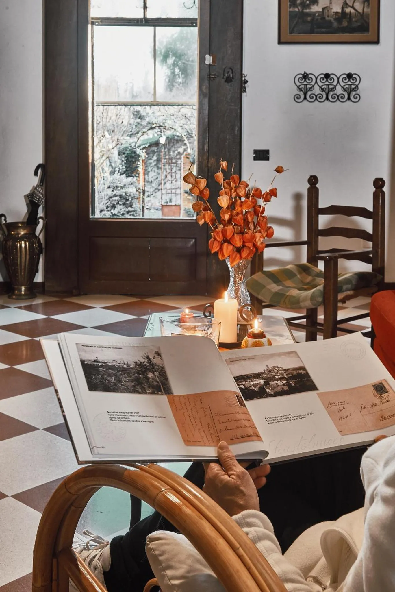 Communal lounge/ TV room in B&B da Miriam