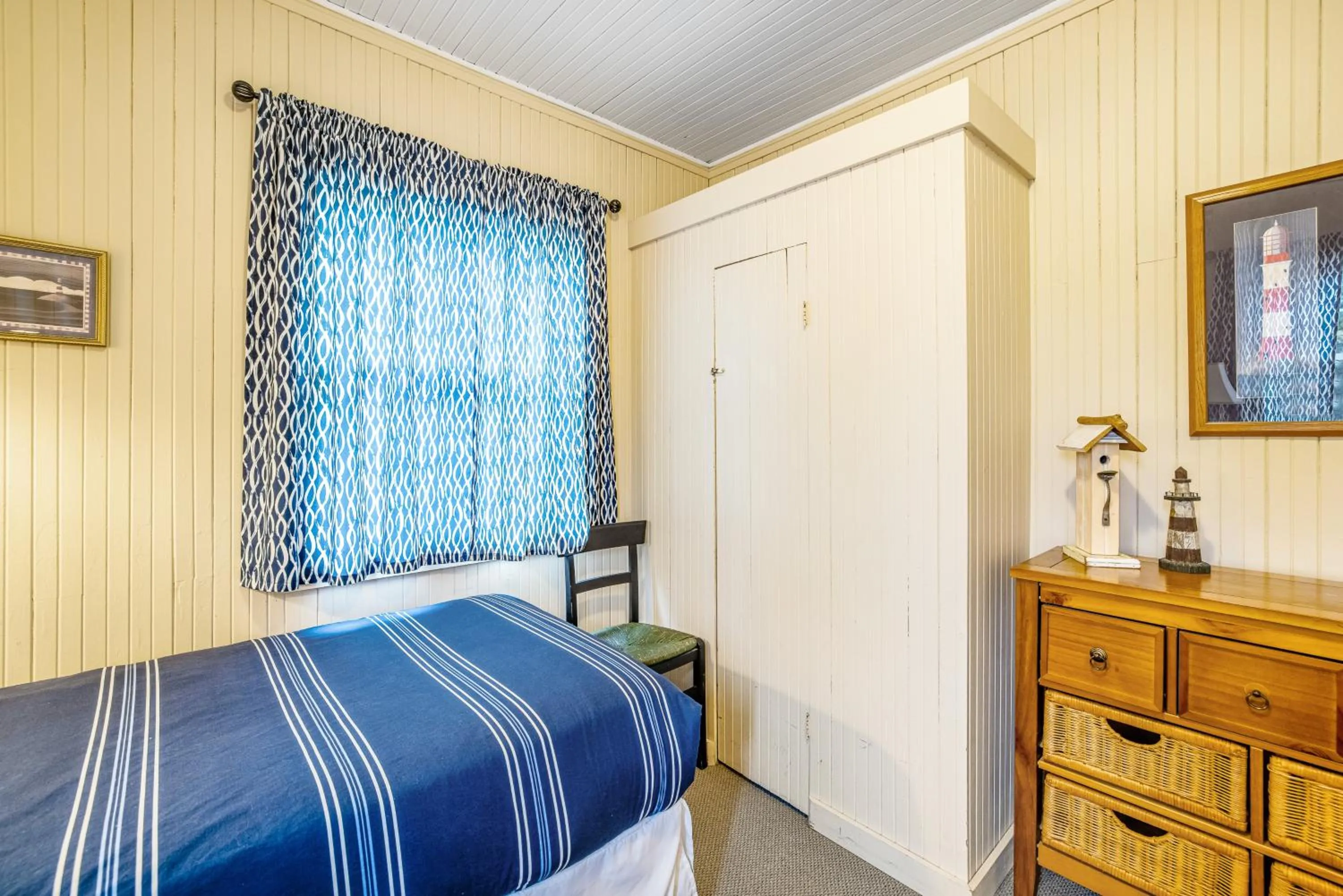 Bed in Salt Water Cottage