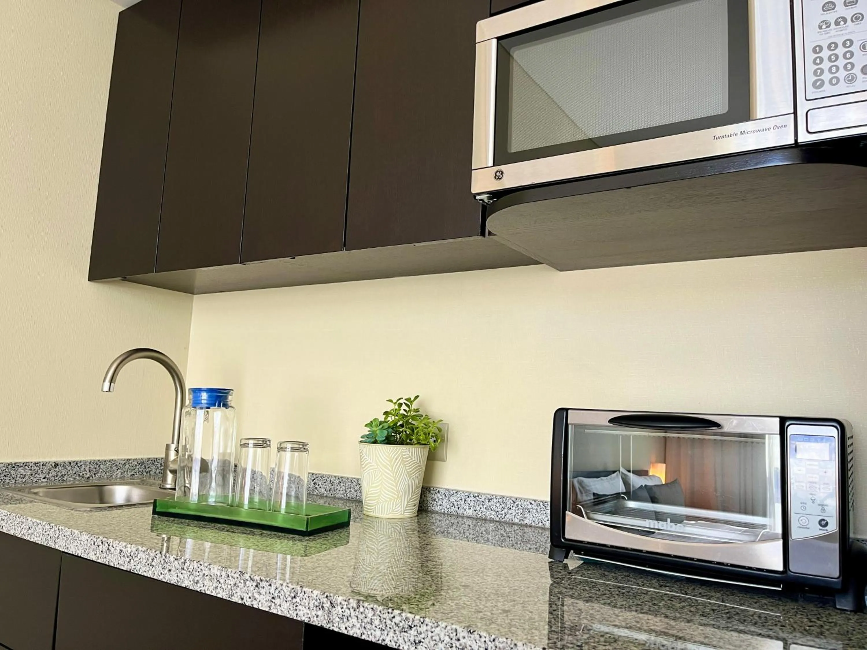 minibar in Stadia Suites Mexico City Santa Fe