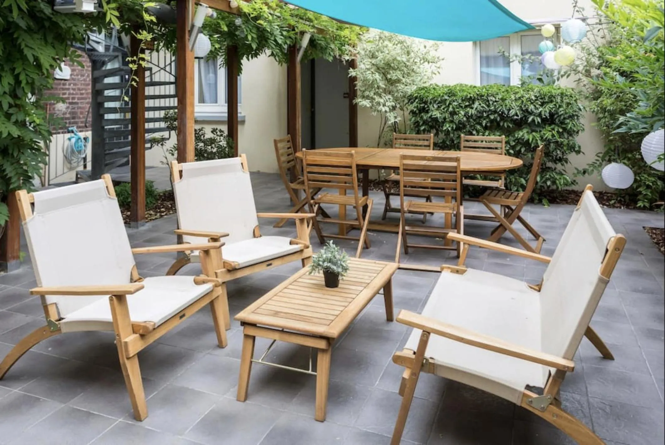 Patio in Atypik Hotel