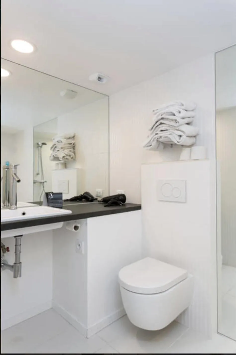 Bathroom in Atypik Hotel