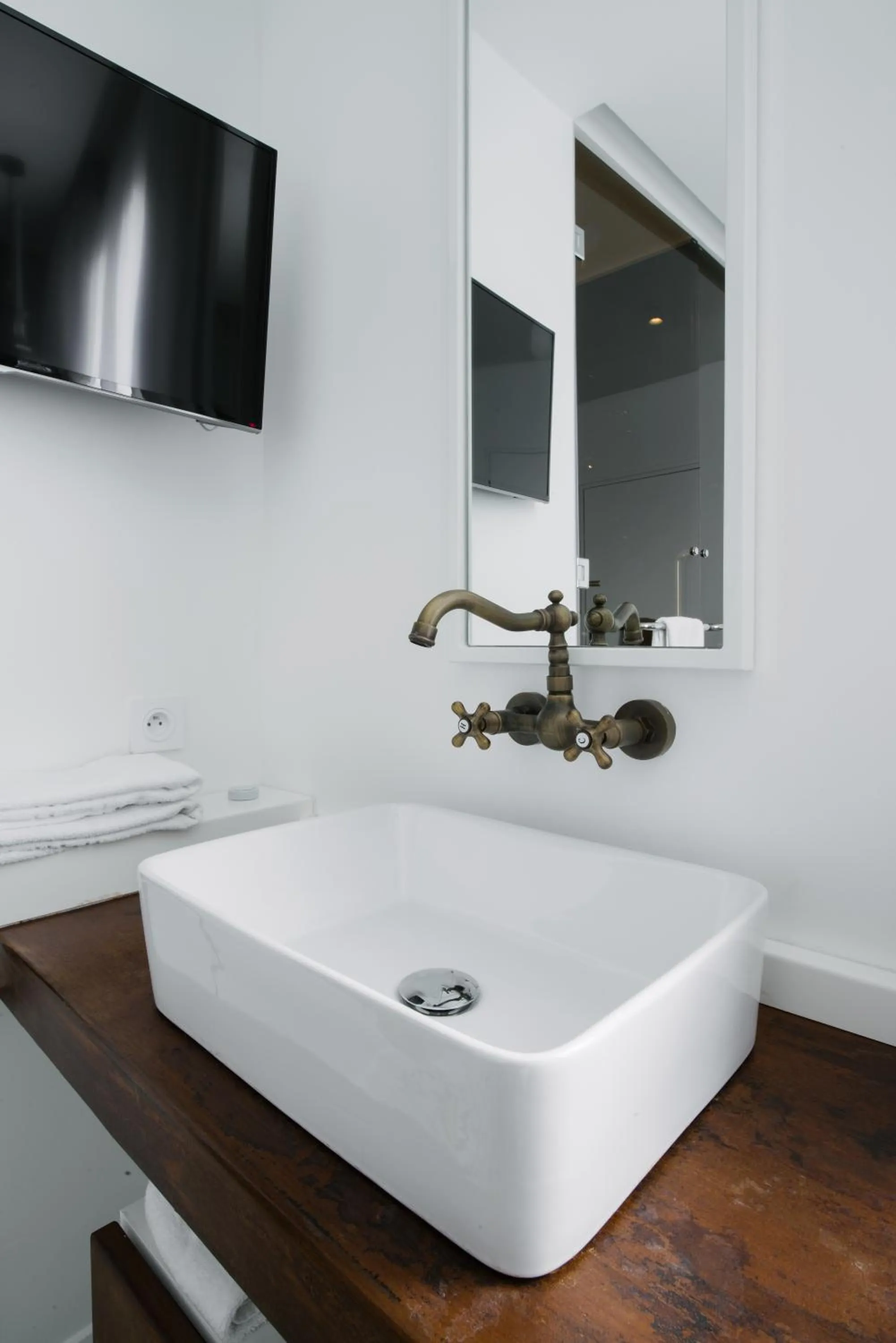 Bathroom in Atypik Hotel