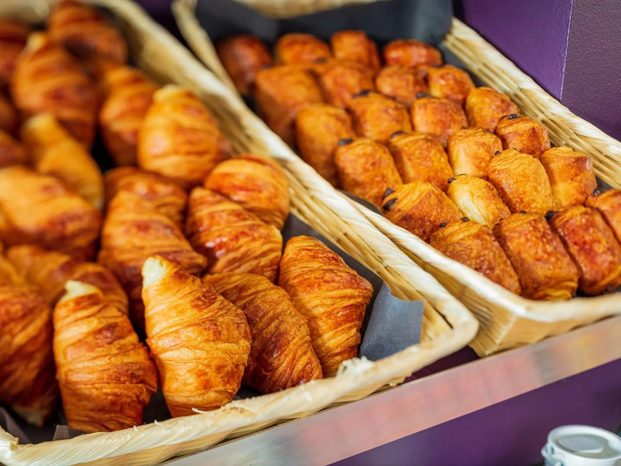 Buffet breakfast in Noemys Valence Nord - hotel restaurant