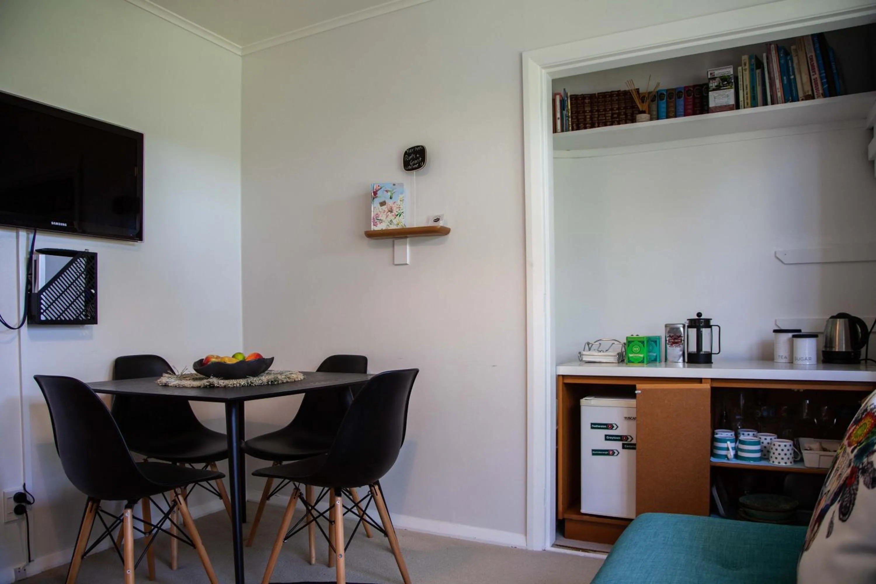 Dining area in Languor B&B