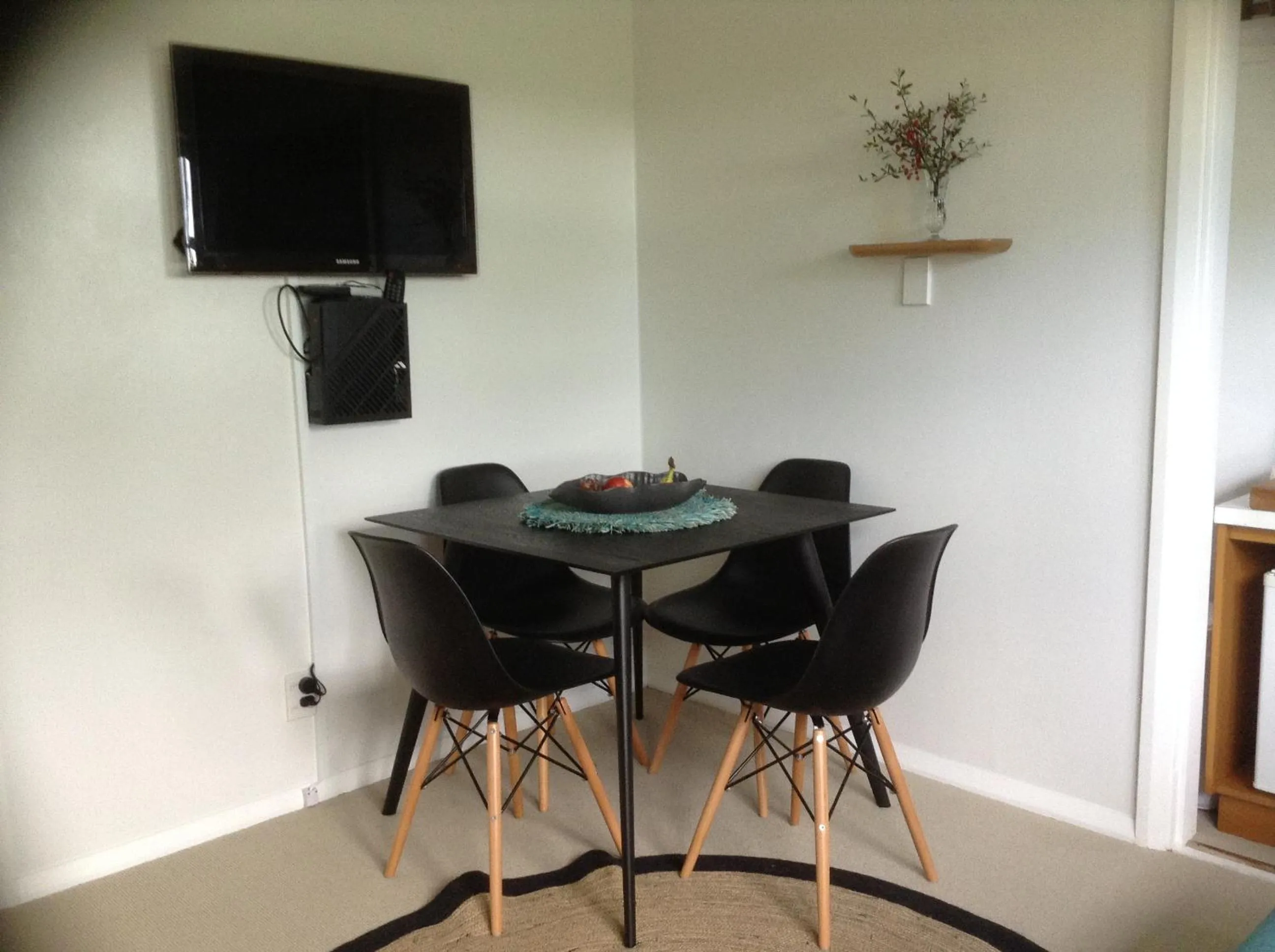 Communal lounge/ TV room in Languor B&B