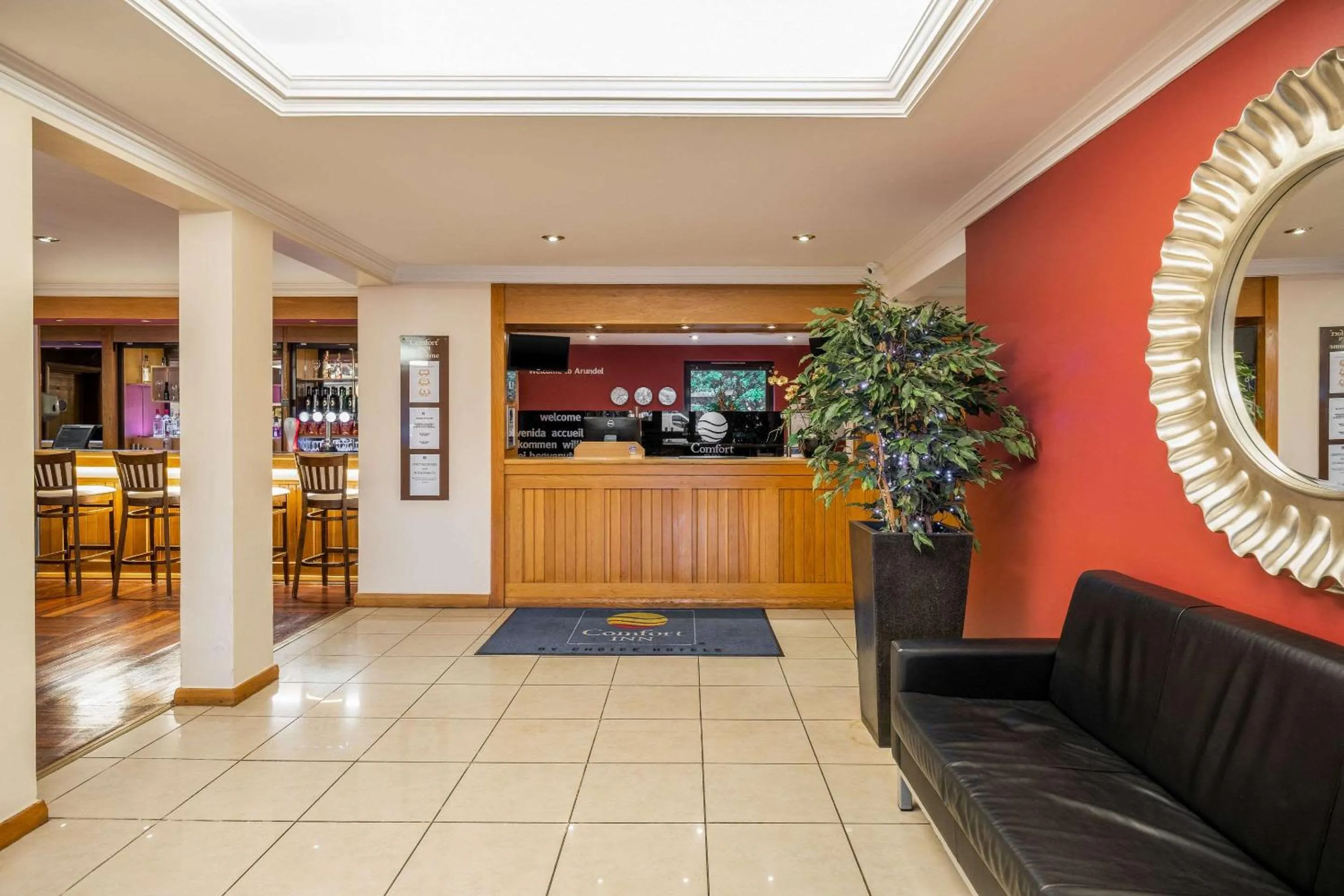 Lobby or reception in Comfort Inn Arundel