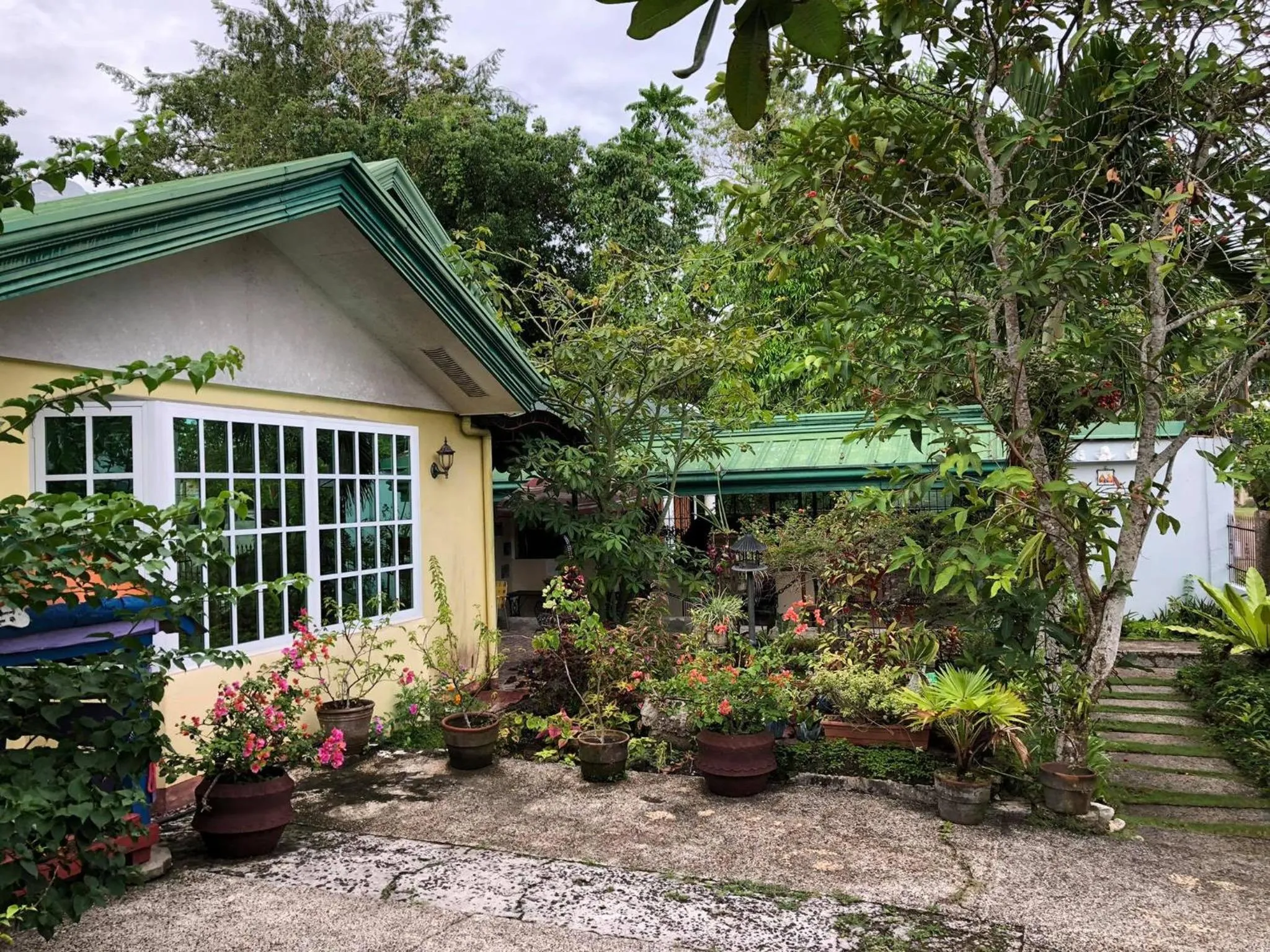 Garden view in Villa 301 B&B