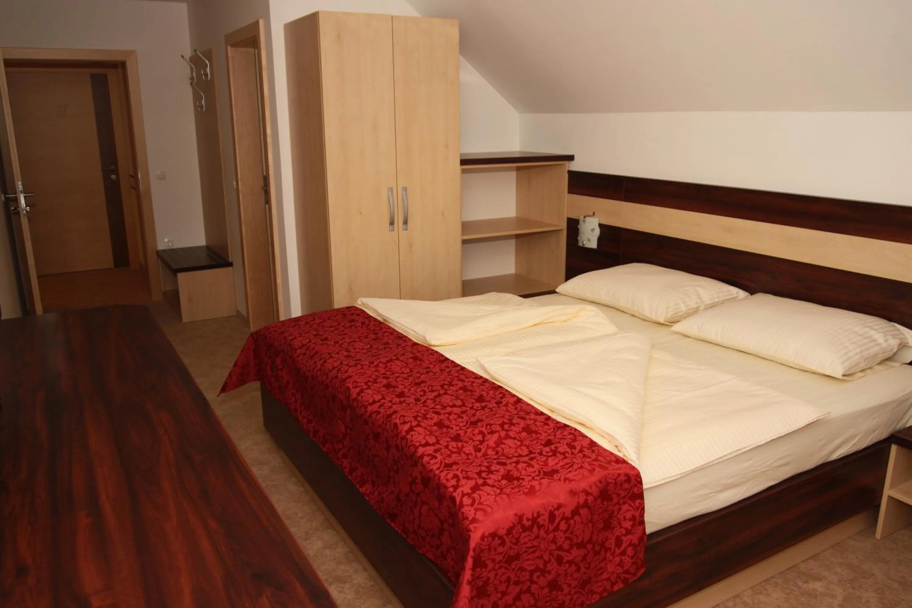 Double Room with Extra Bed - single occupancy in Guest House Hober