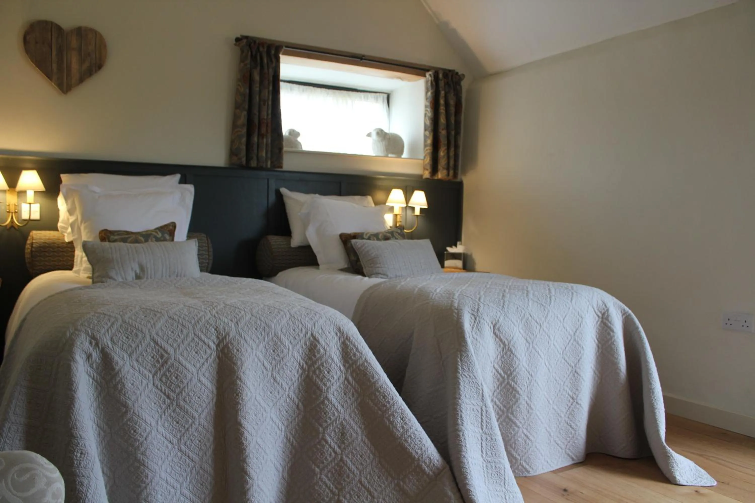 Bed in West Knole House Somerset