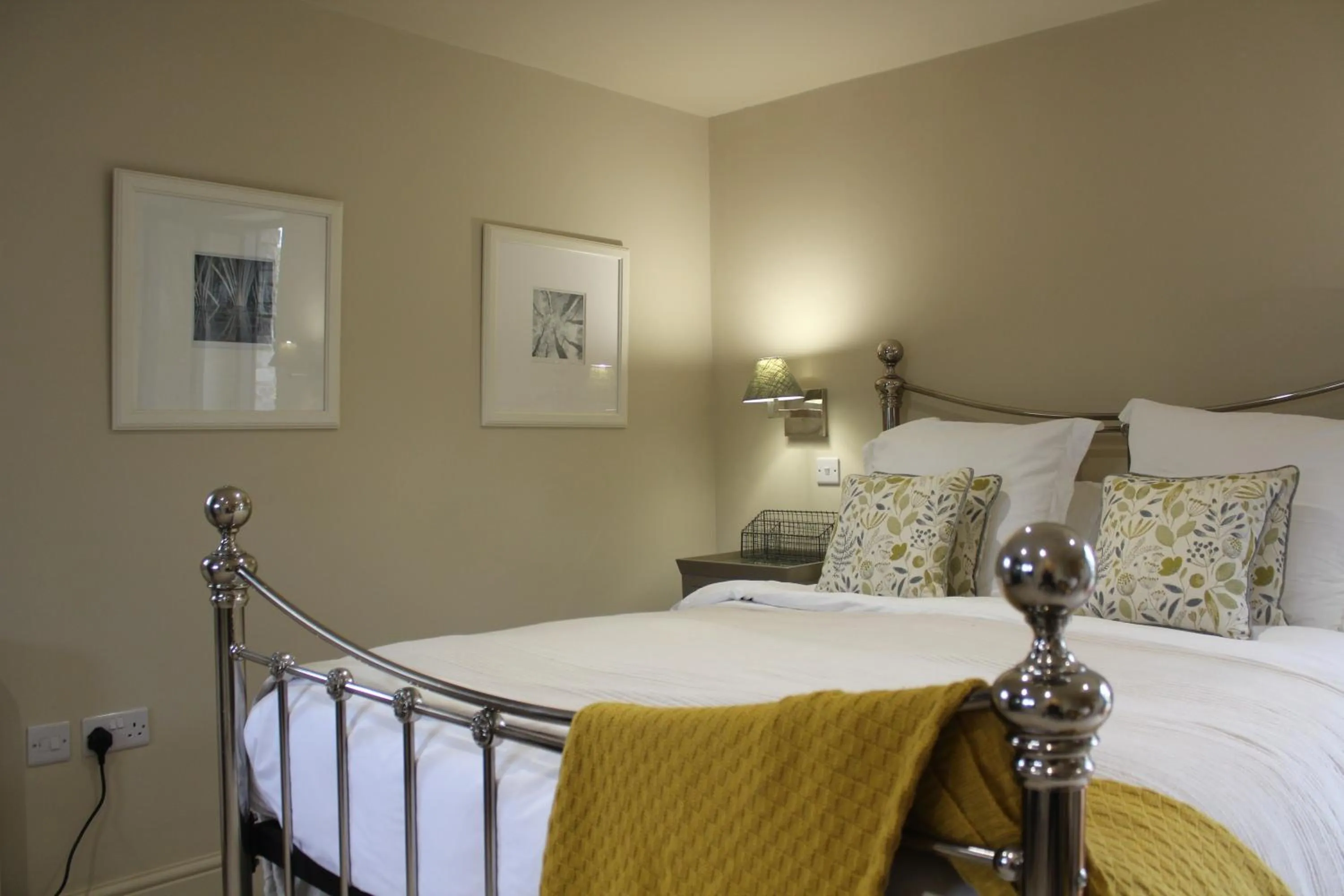 Bed in West Knole House Somerset