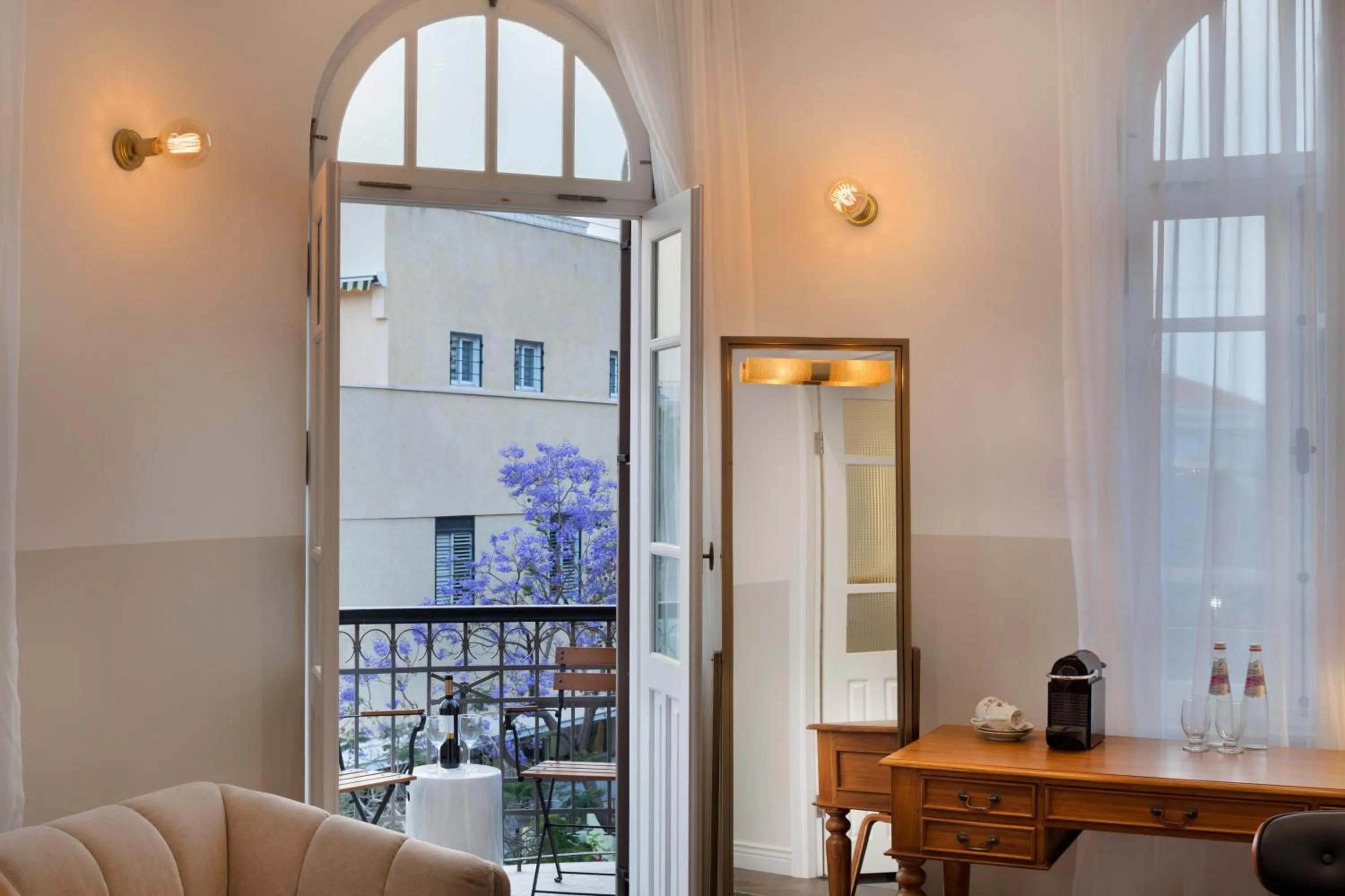 Seating area in Nordoy Hotel - Fattal Colors