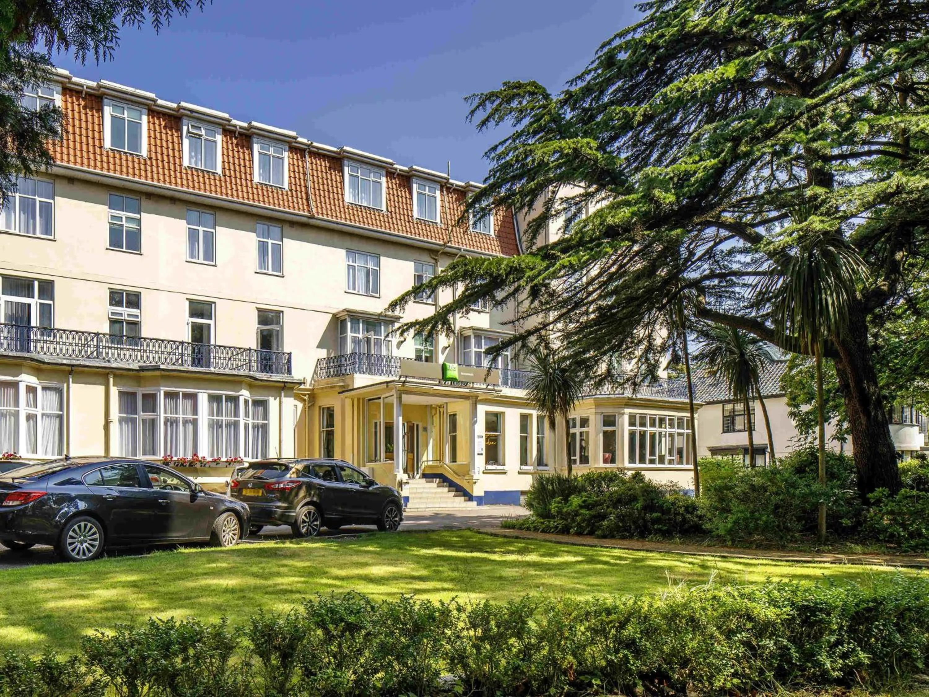 Property building in ibis Styles Bournemouth