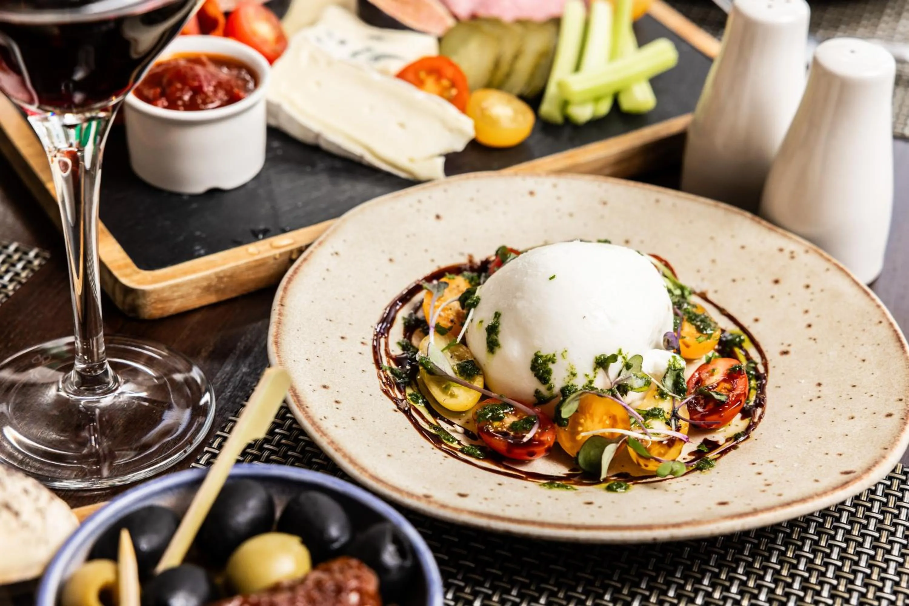 Restaurant/places to eat in Best Western Royal Hotel