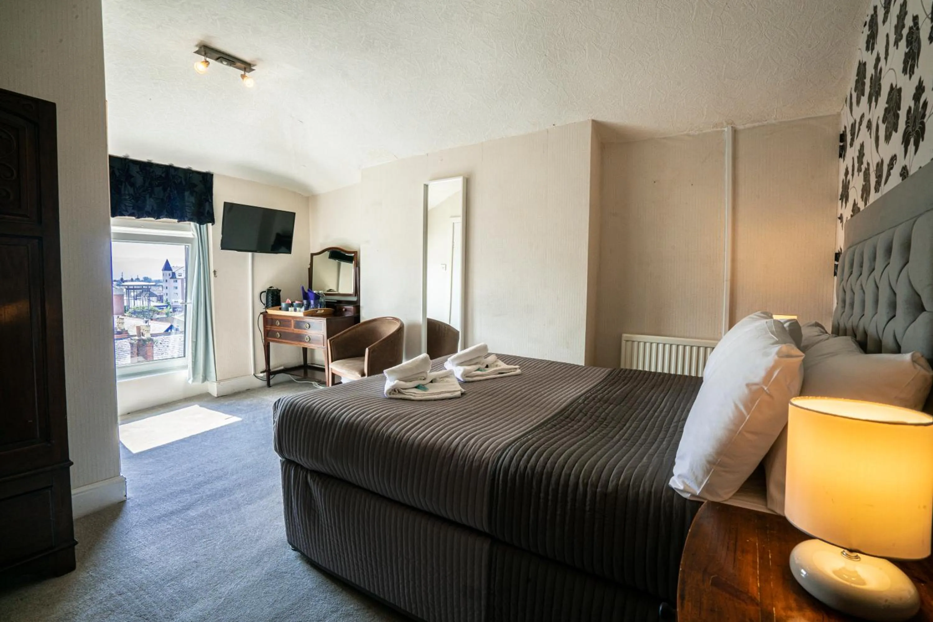 Bed in The Central Hotel