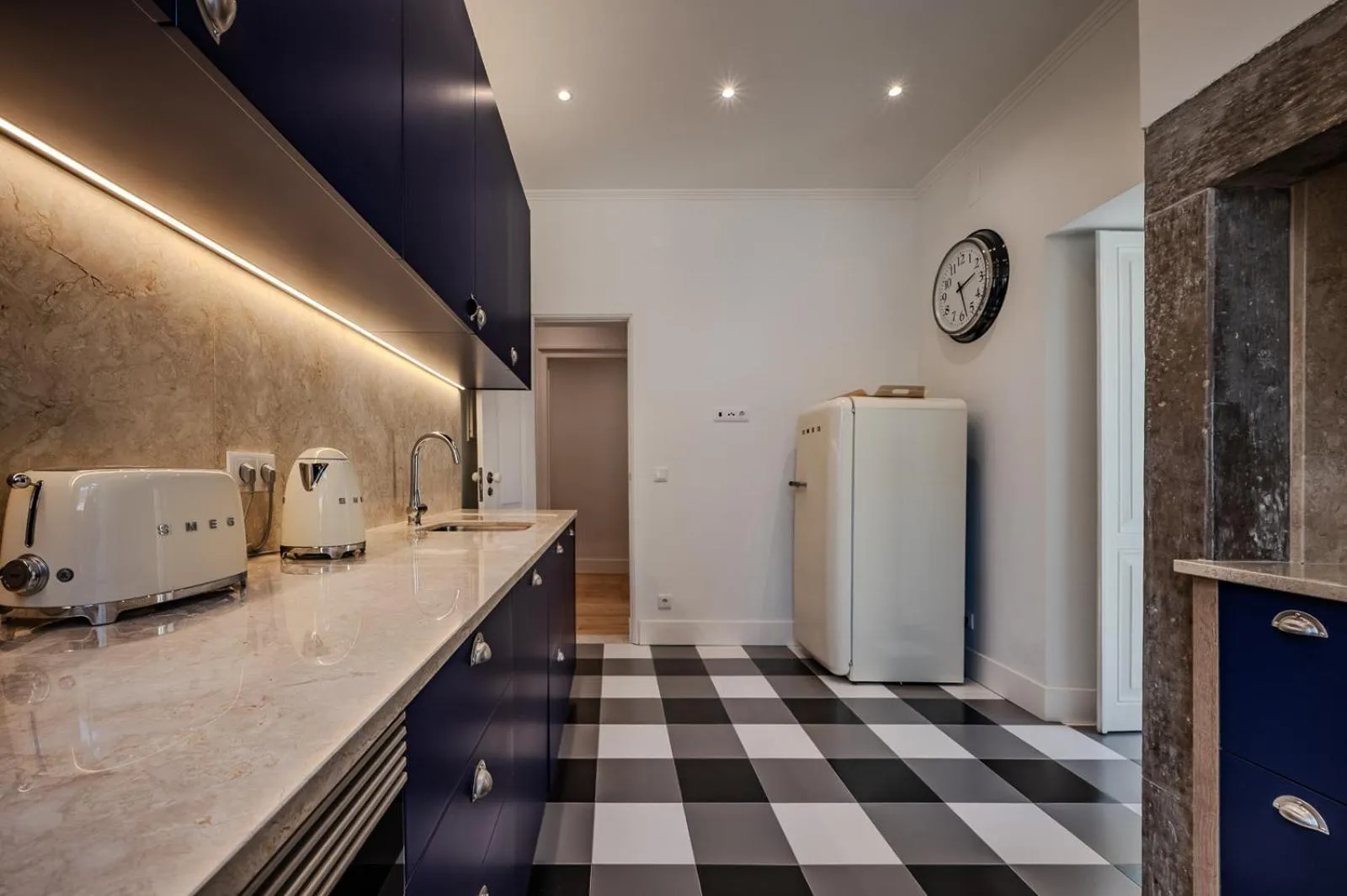 Kitchen or kitchenette in Casas de São Bento