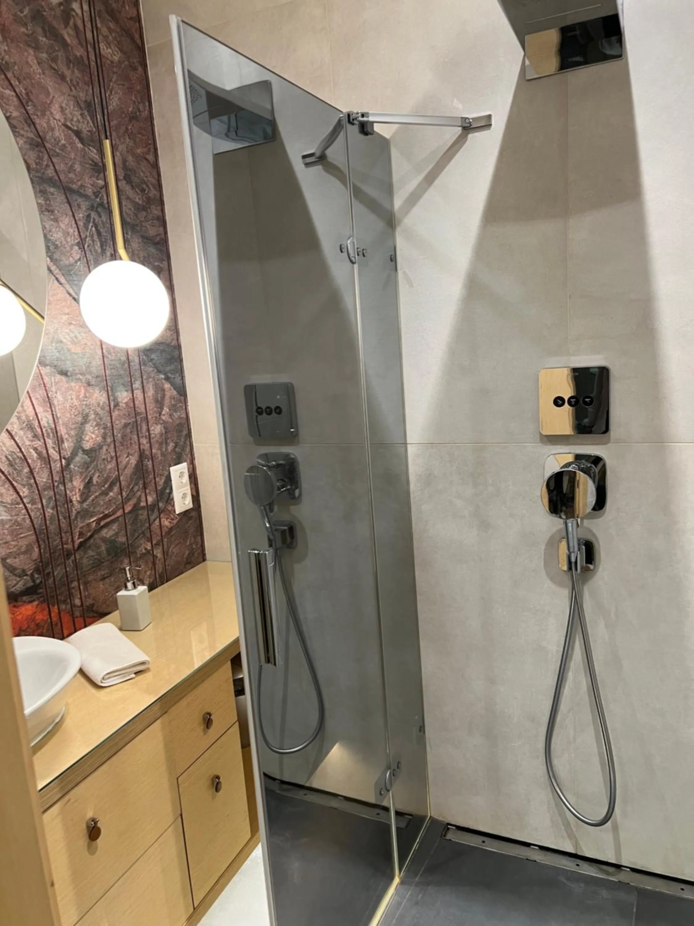 Shower in Castle Apartments Budapest