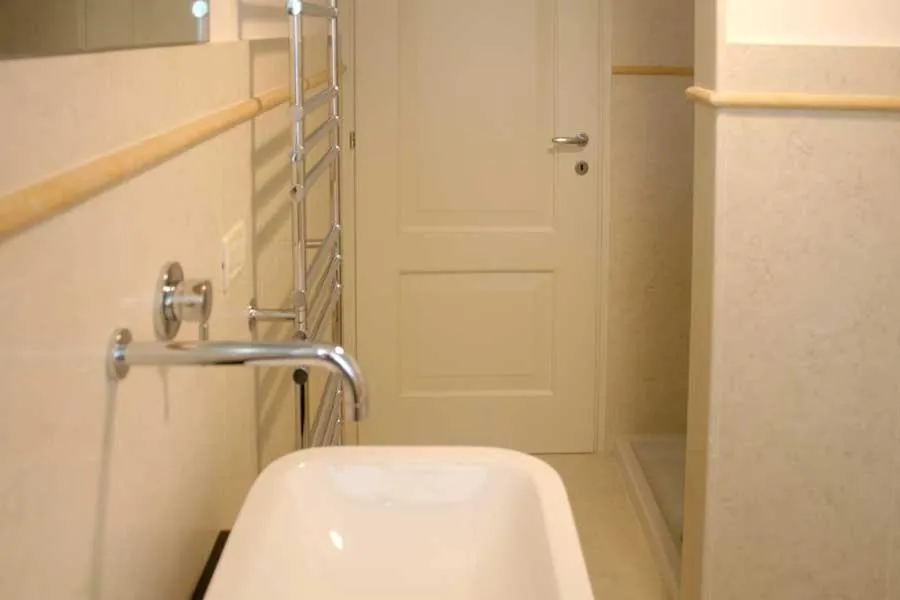 Bathroom in Antica Corte Leguzzano B&B