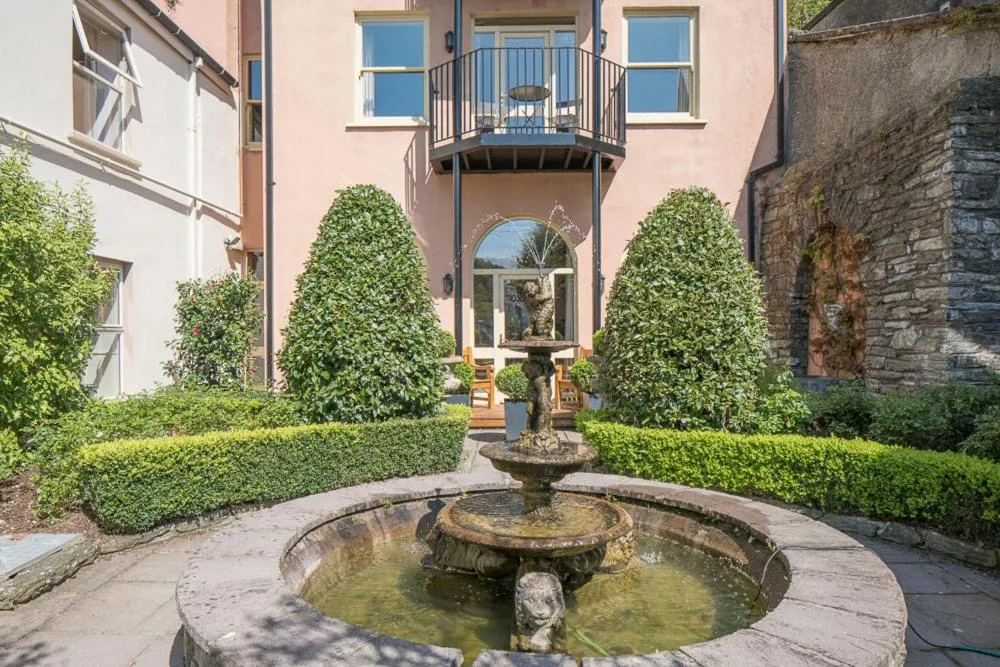 Garden in Perryville House