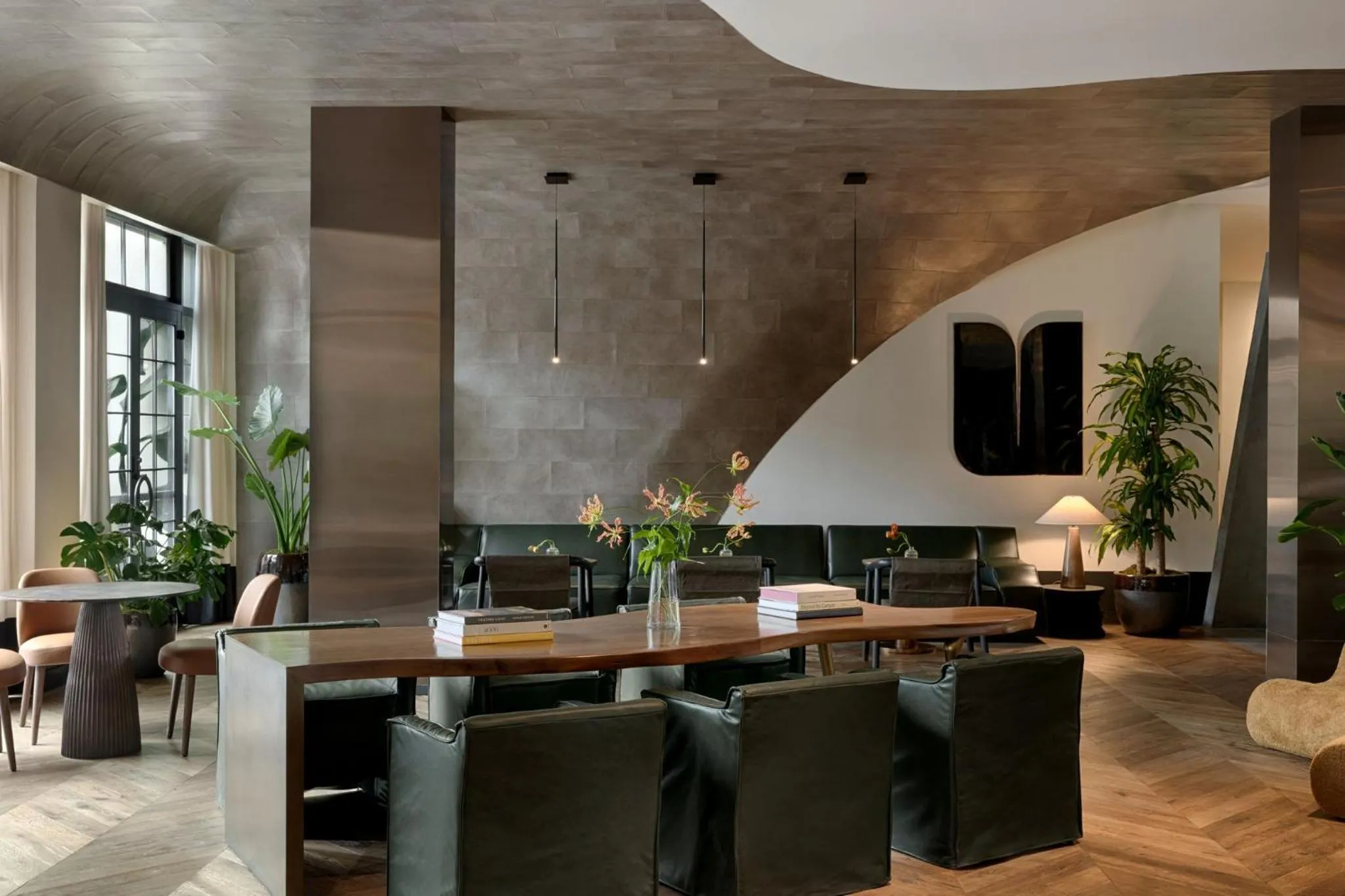 Property building in Kimpton La Peer Hotel West Hollywood by IHG