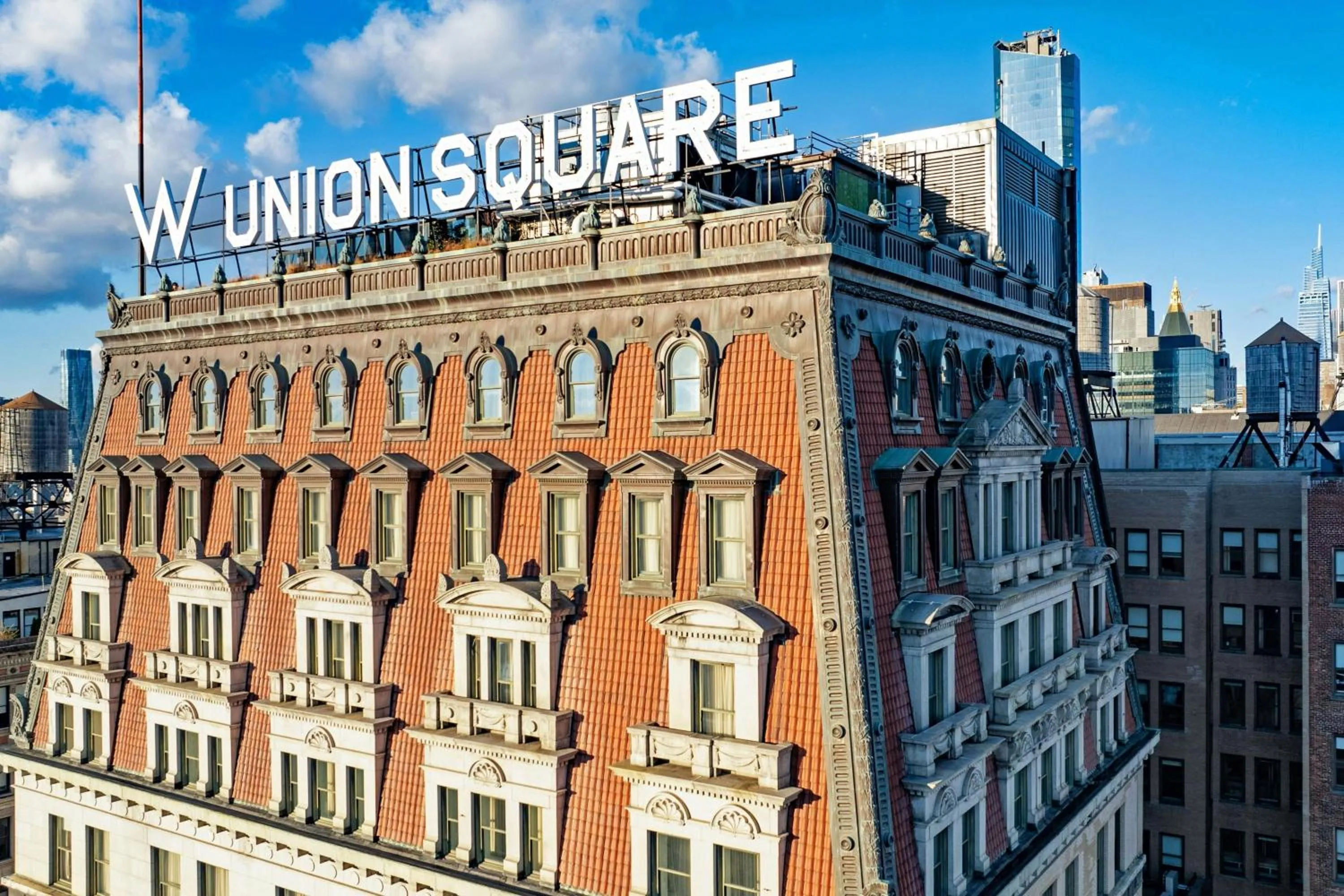 Property building in W New York - Union Square