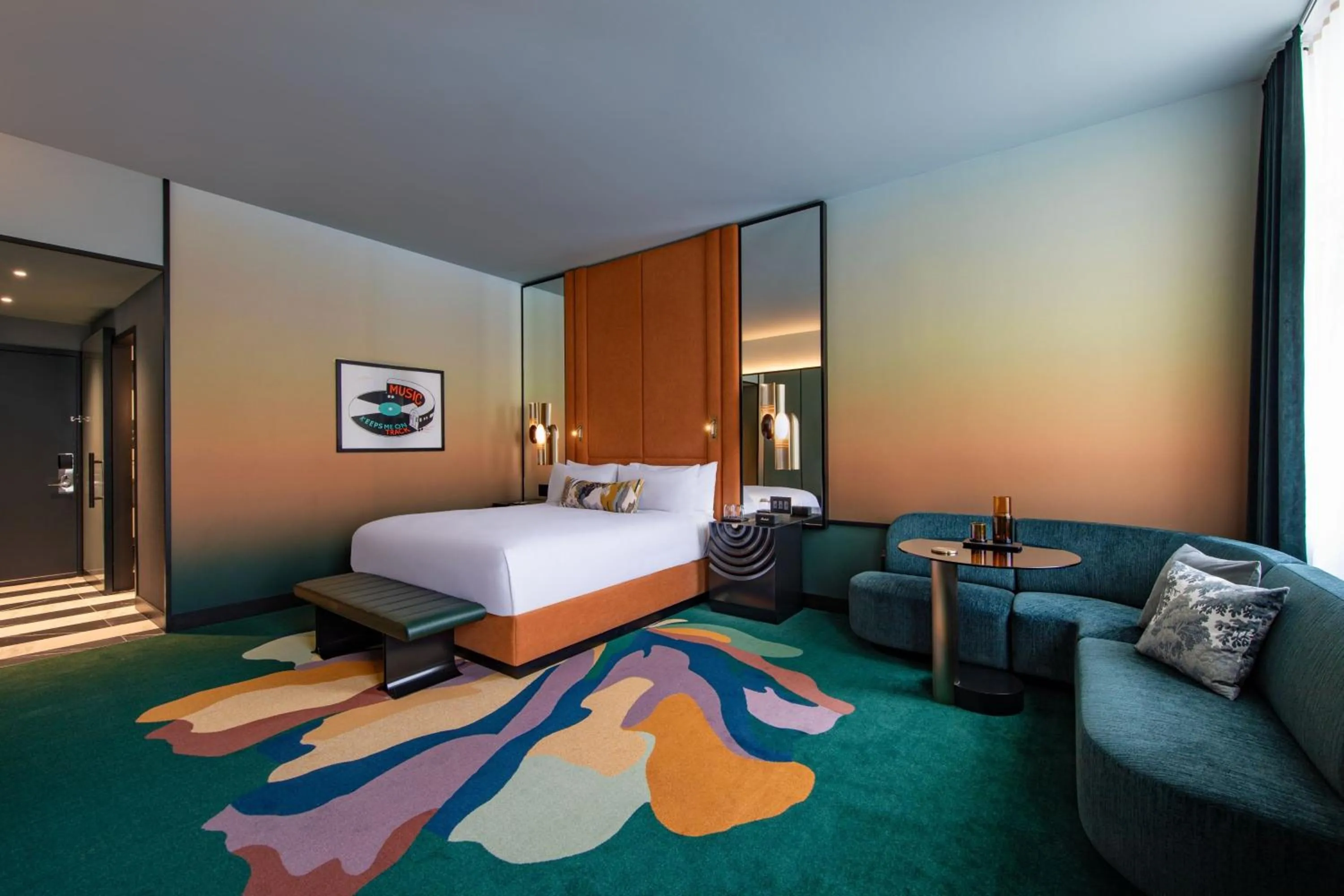 Photo of the whole room, Bed in W New York - Union Square