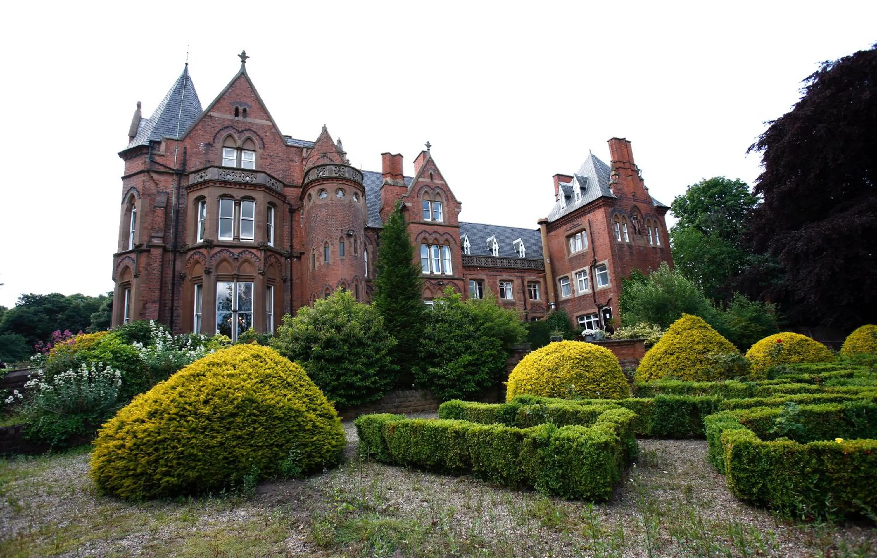 Property building in Bestwood Lodge Hotel