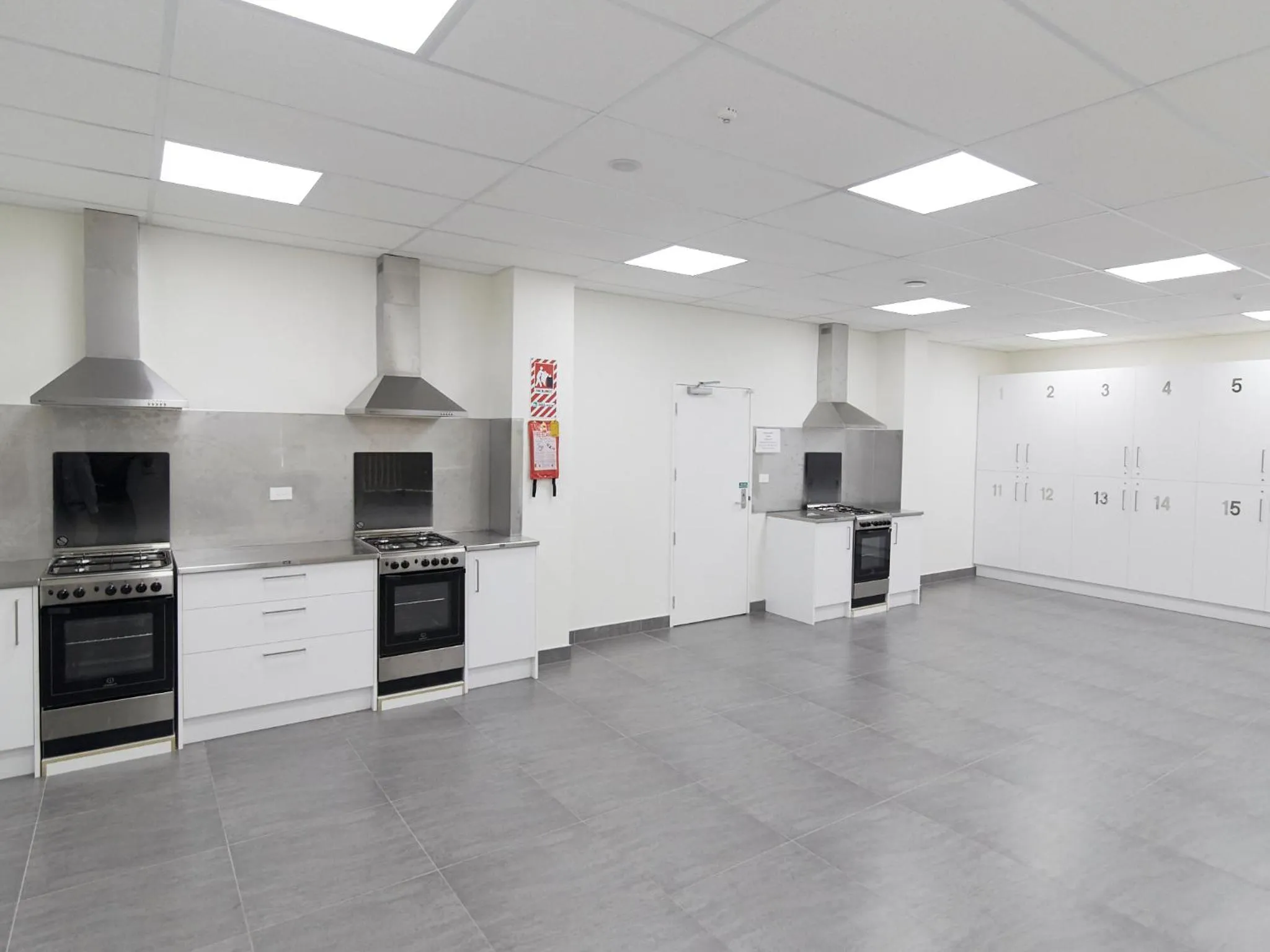 Property building in Three Palms Lodge