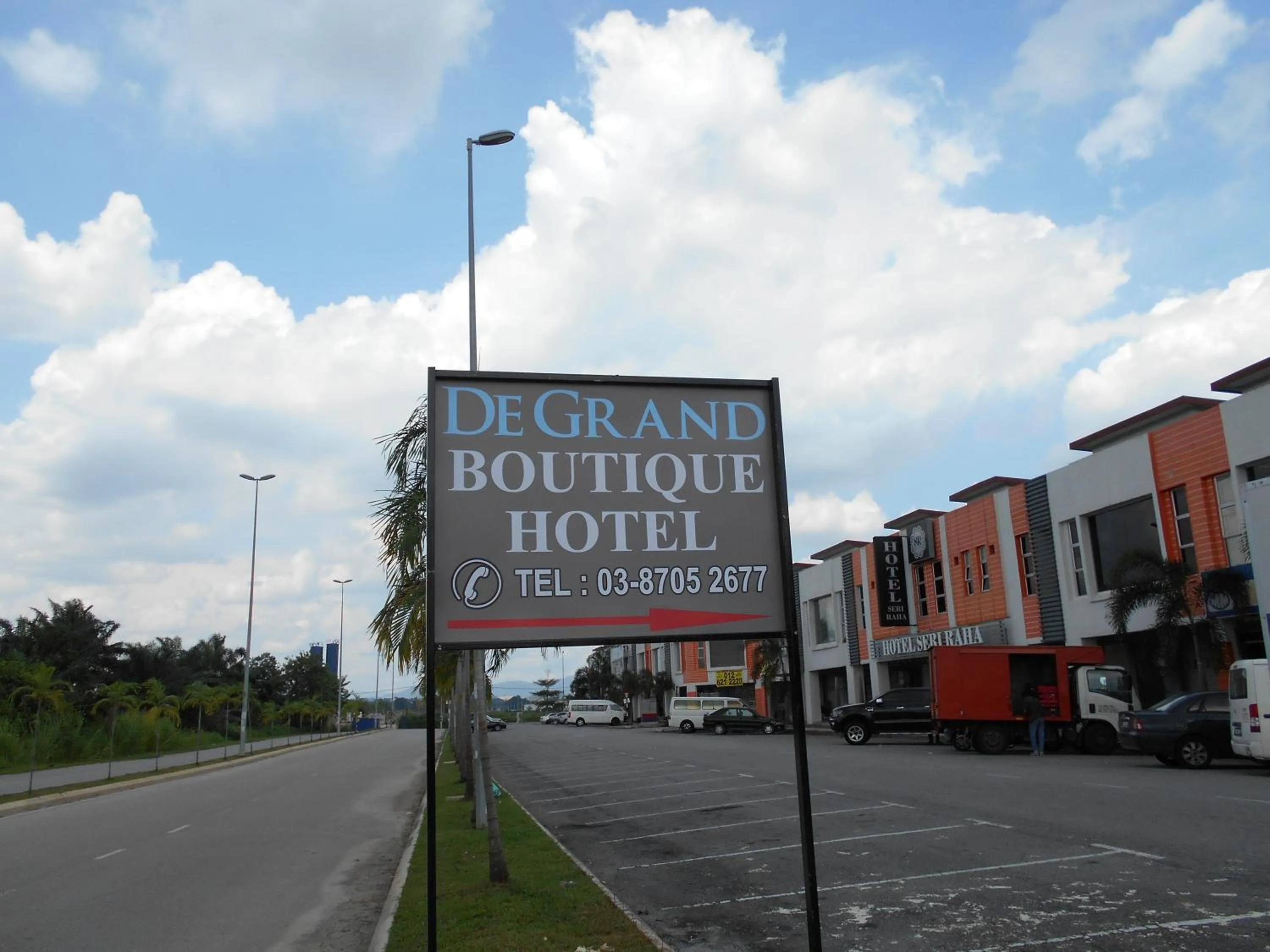 Property building in De Grand Boutique Hotel