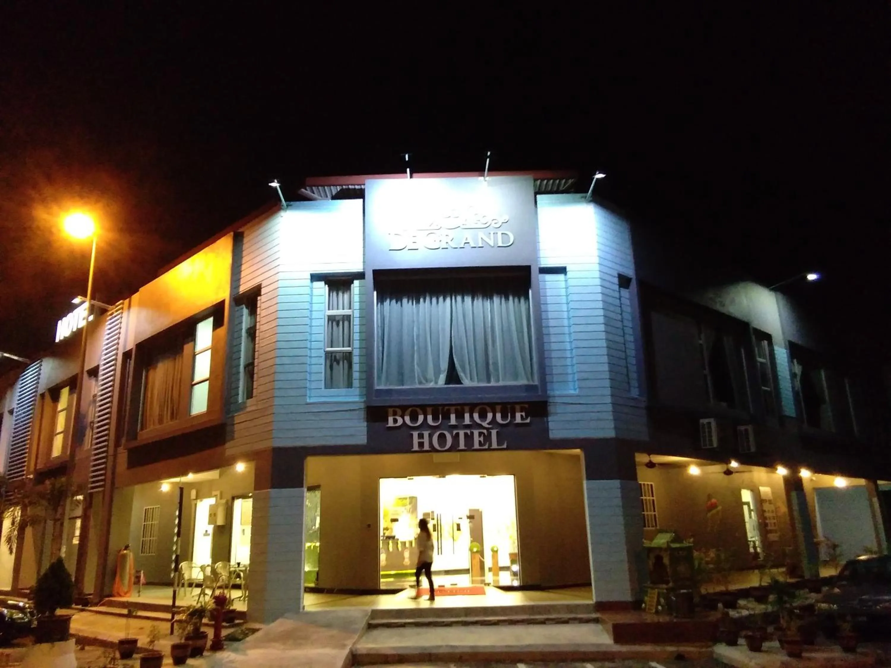 Property logo or sign in De Grand Boutique Hotel