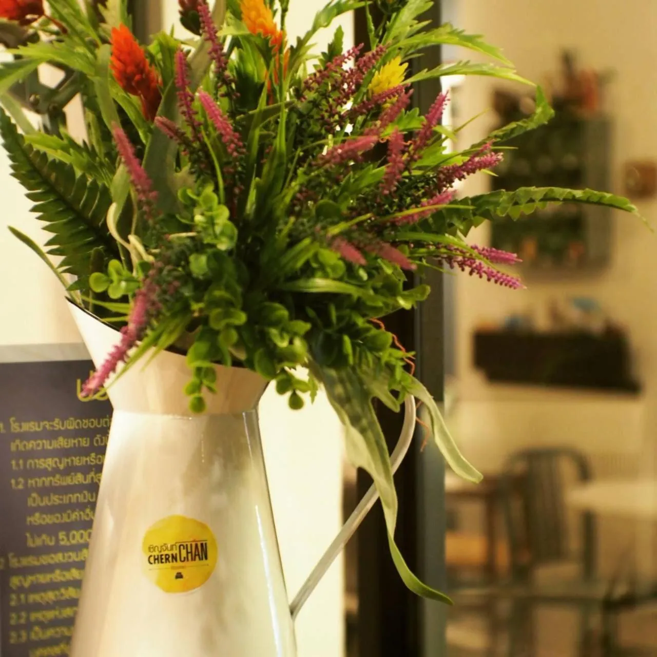 Decorative detail in Chernchan Hostel