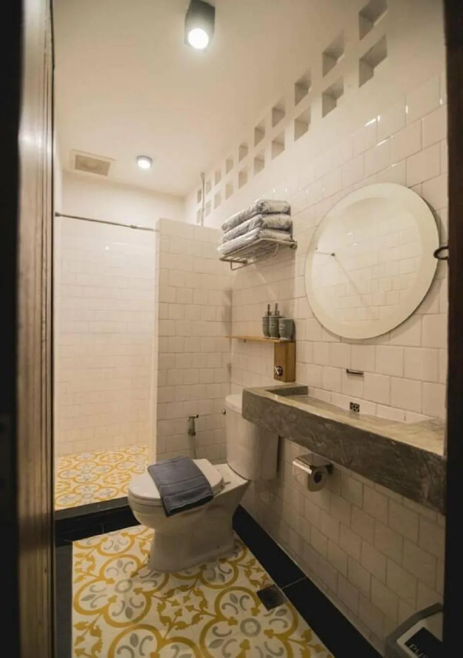 Bathroom in Chernchan Hostel