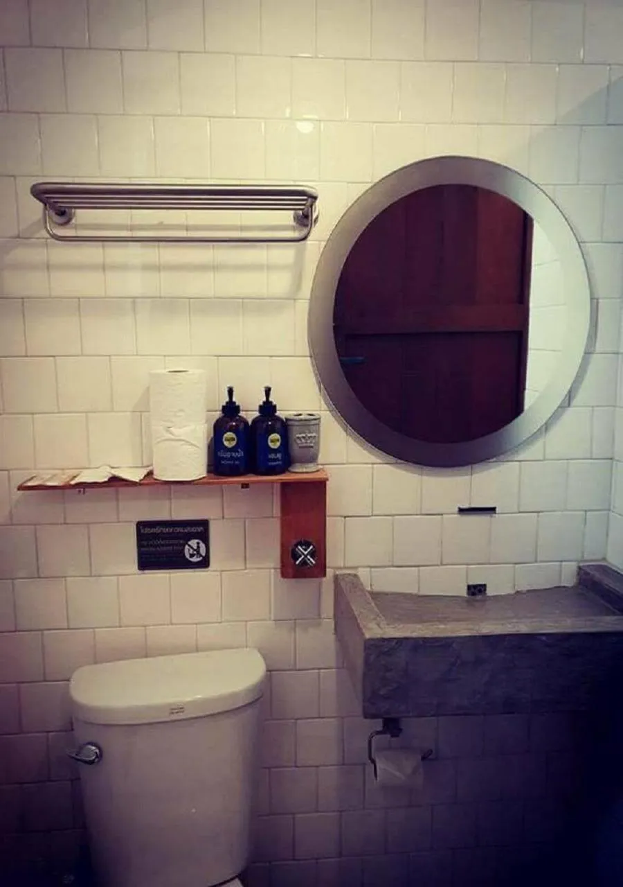 Bathroom in Chernchan Hostel