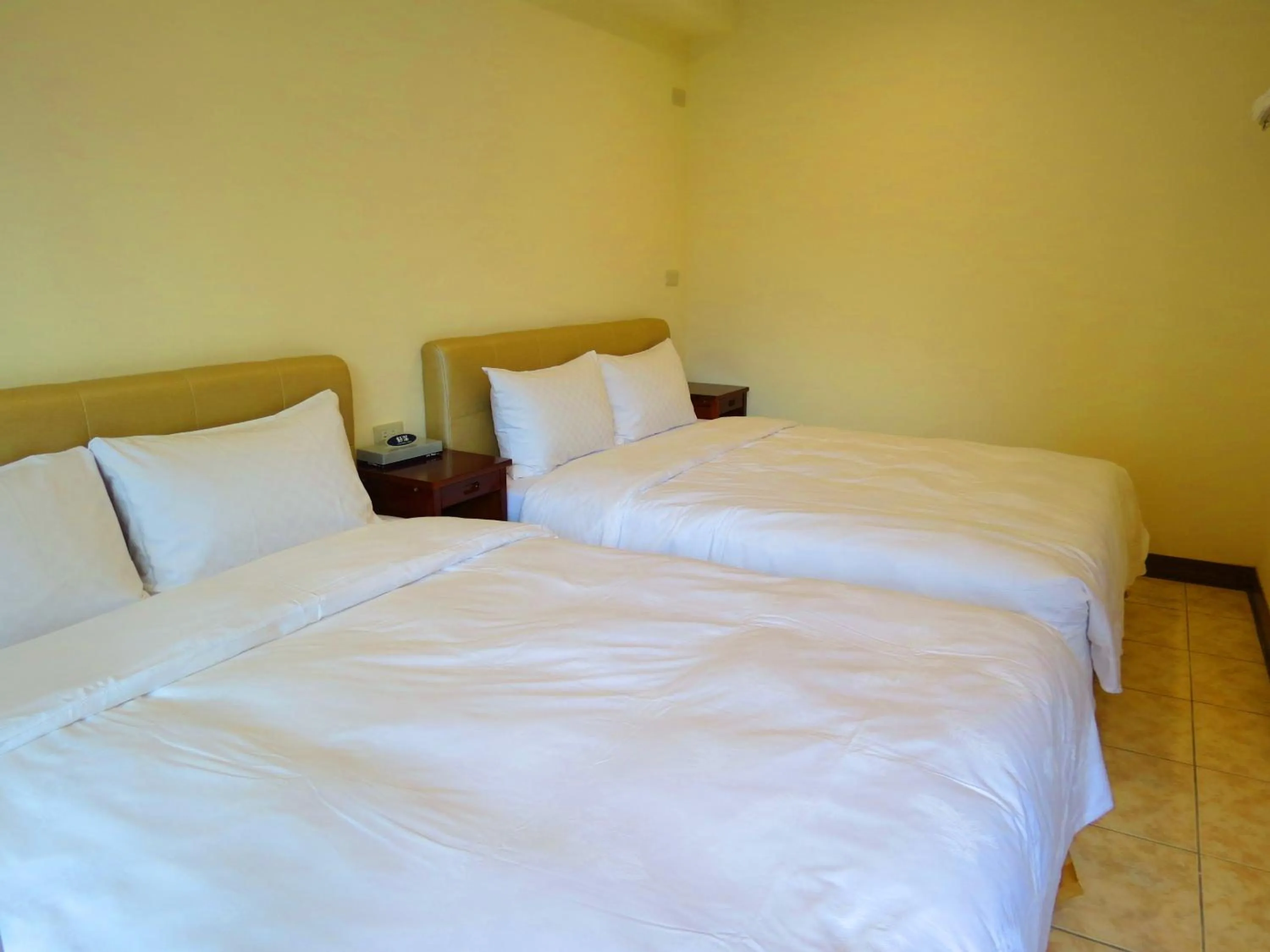 Balcony/Terrace, Bed in eZ Stay Juifen(Ruifang Station)