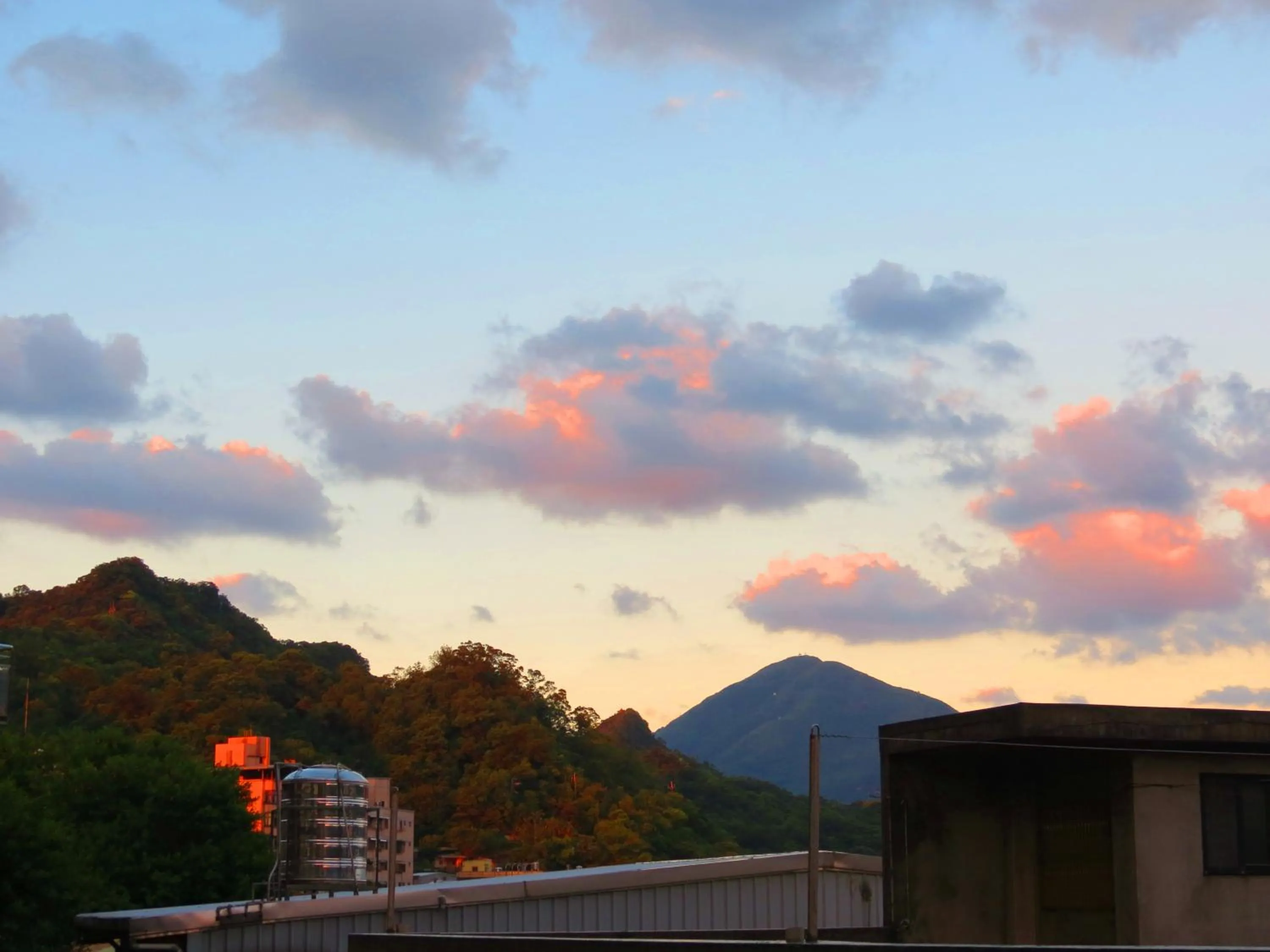 Spring in eZ Stay Juifen(Ruifang Station)