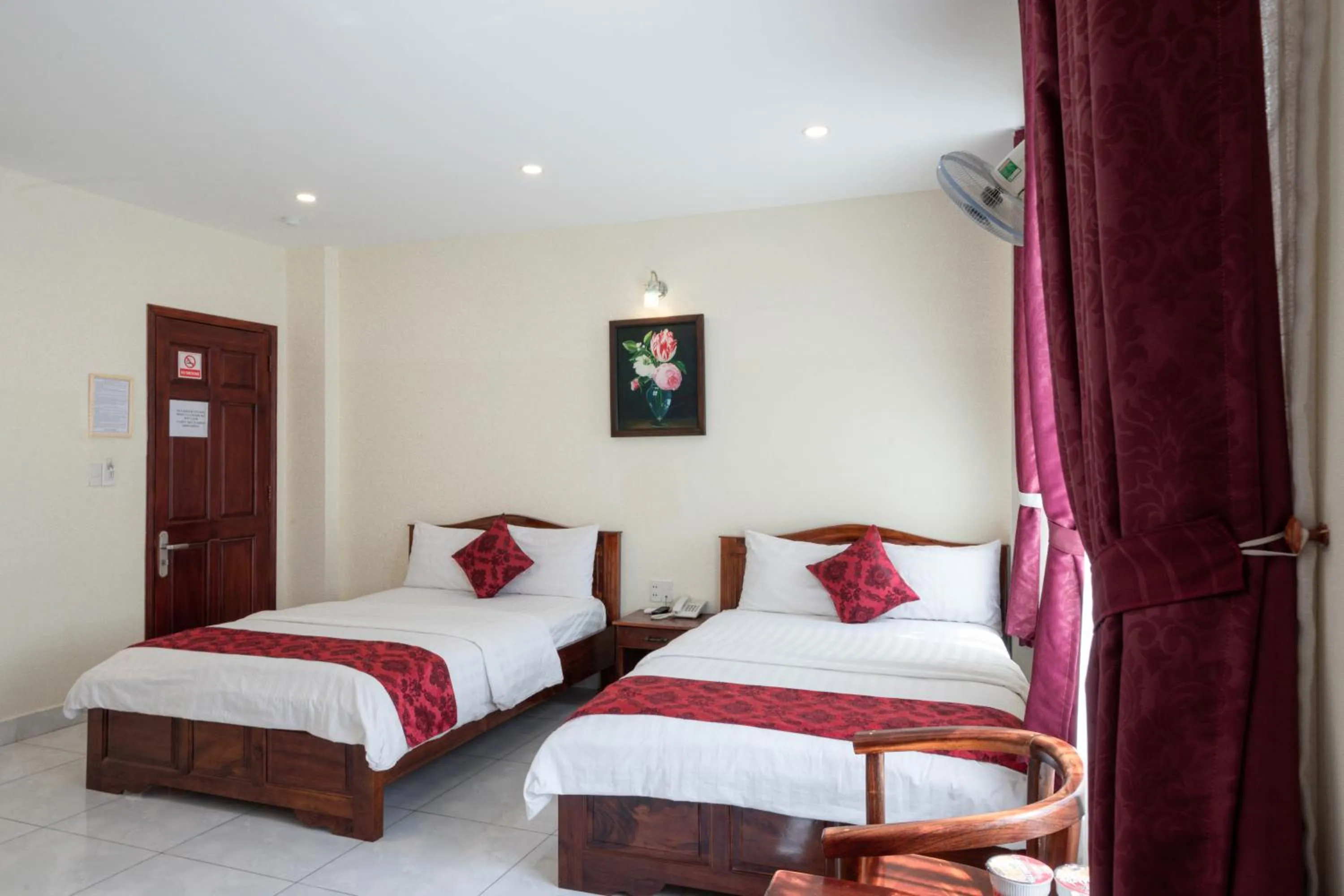 Bed in Minh Hoang Hotel