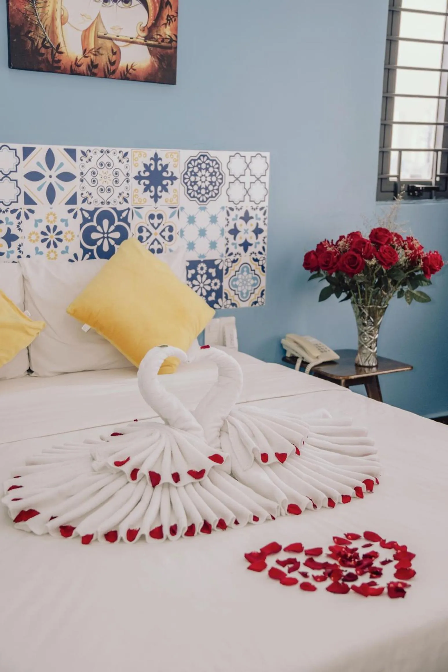 Bedroom, Bed in May Hotel