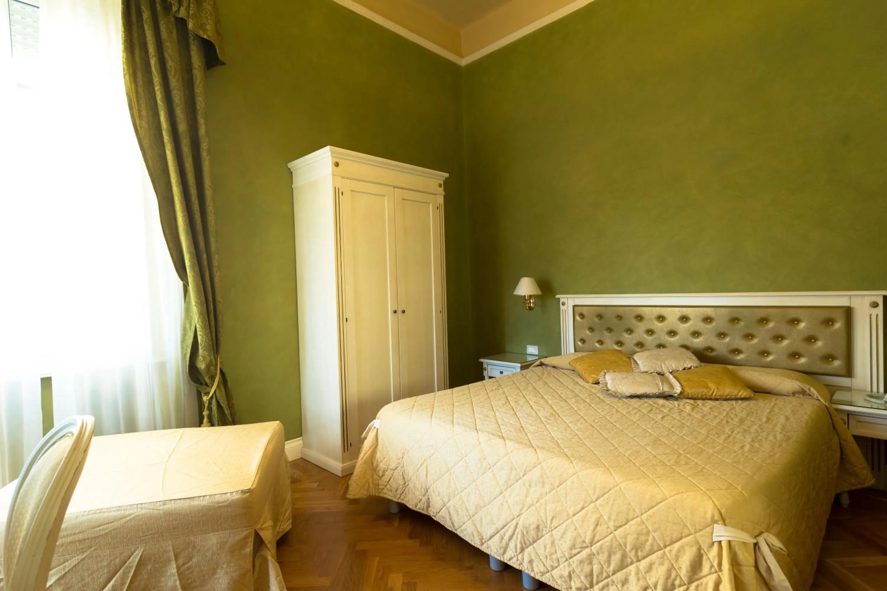 Photo of the whole room, Bed in Hotel Gennarino