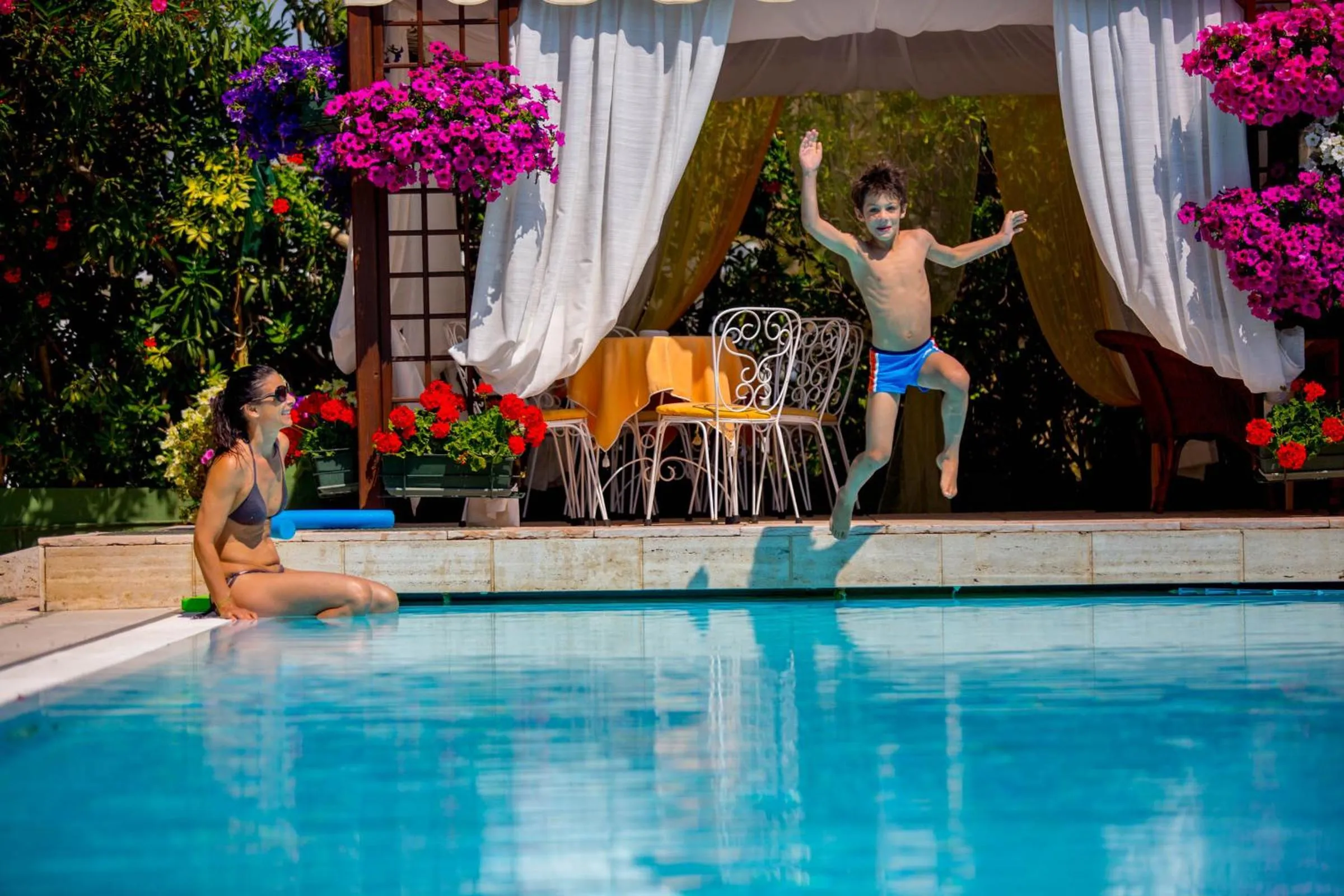 Swimming pool in Hotel Mion Charme & Relax