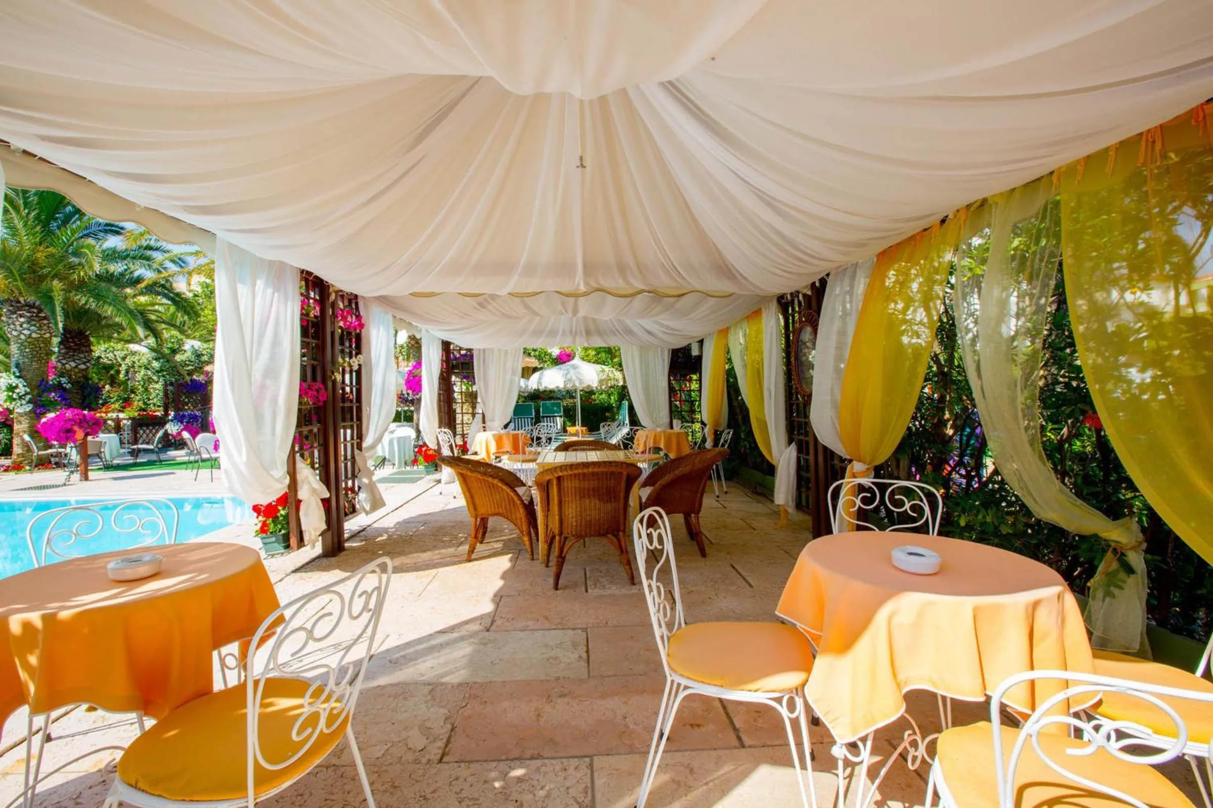 Beach in Hotel Mion Charme & Relax