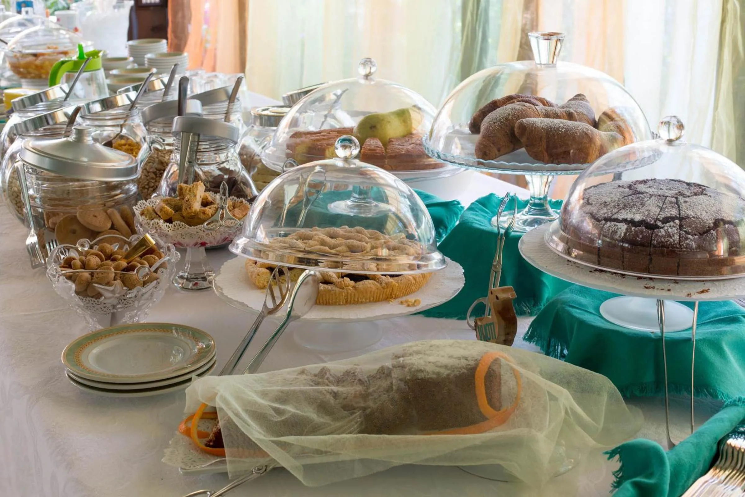 Buffet breakfast in Hotel Mion Charme & Relax