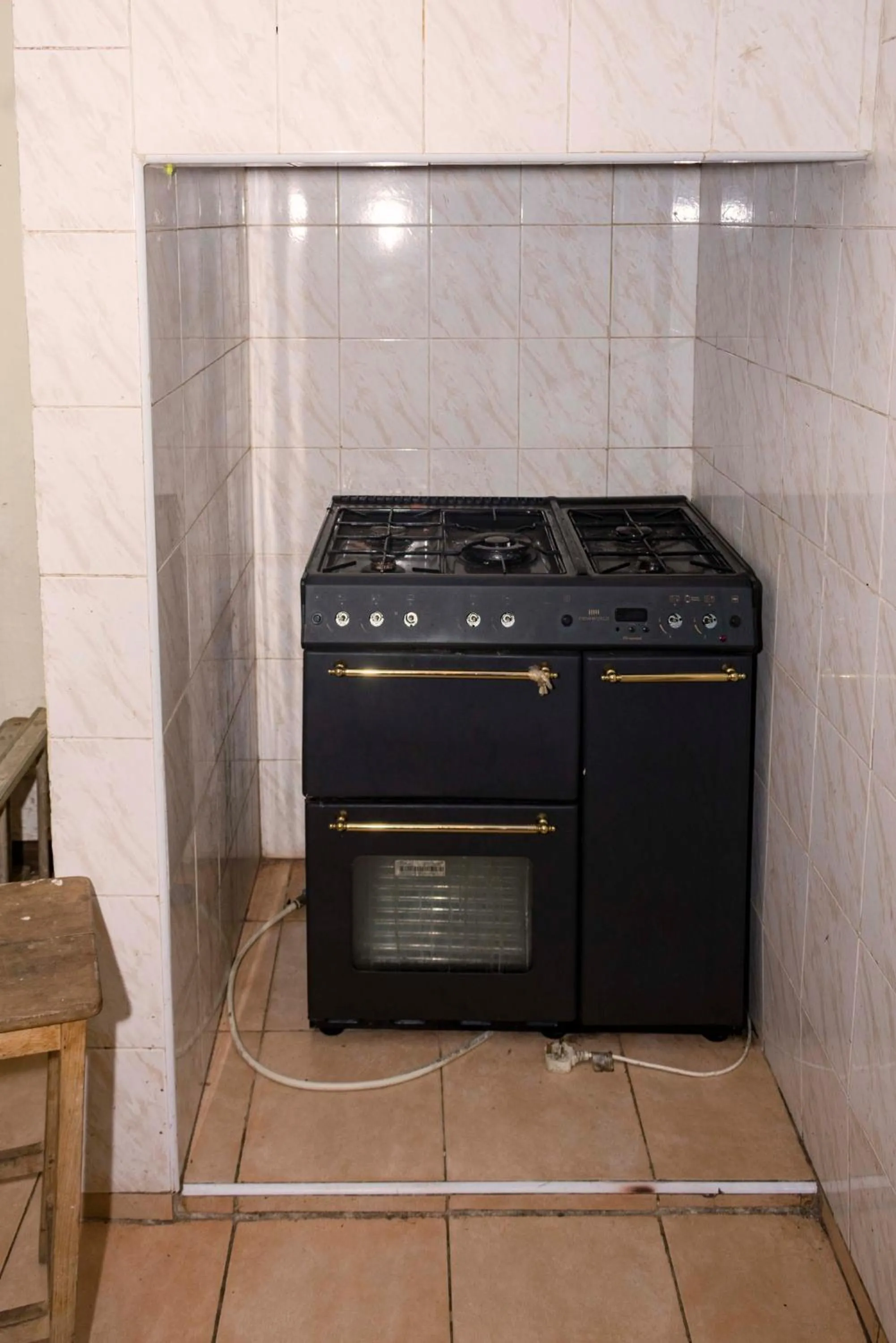 Kitchen or kitchenette in Sunrise Apartments Hotel Fort Portal
