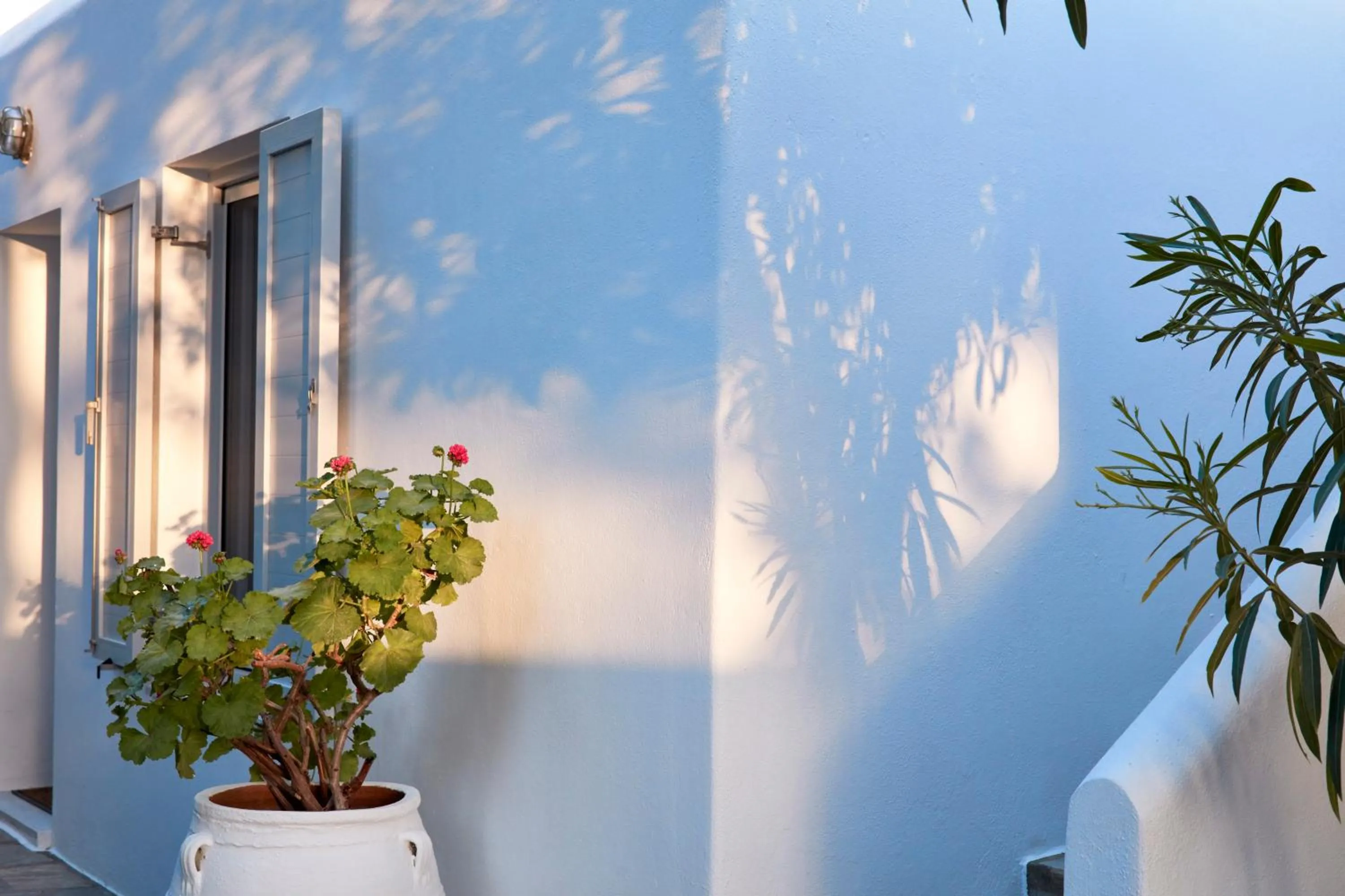 Facade/entrance in Mykonos Town Suites