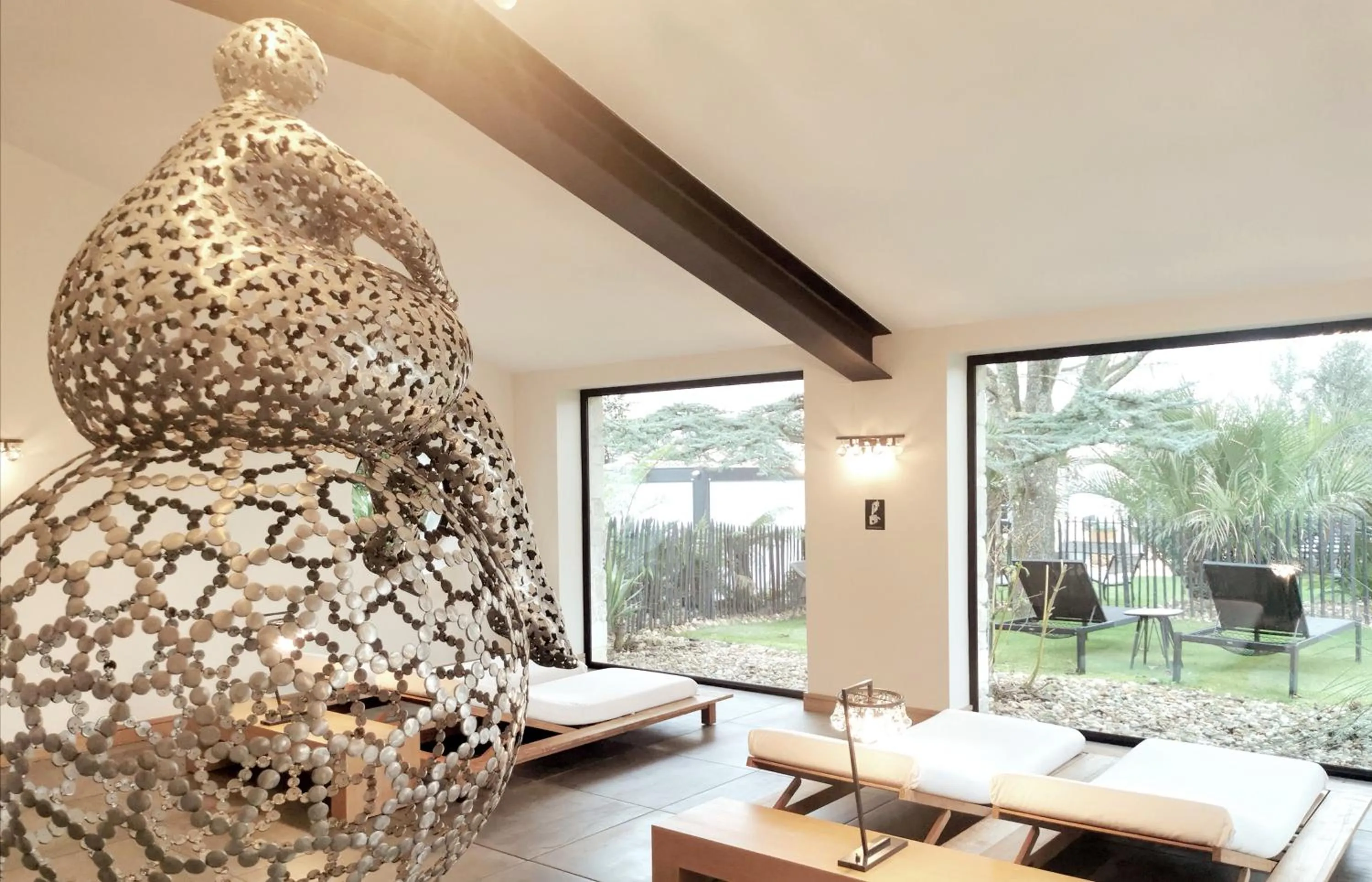 Spa and wellness centre/facilities in Le Clos Saint-Martin Hôtel & Spa